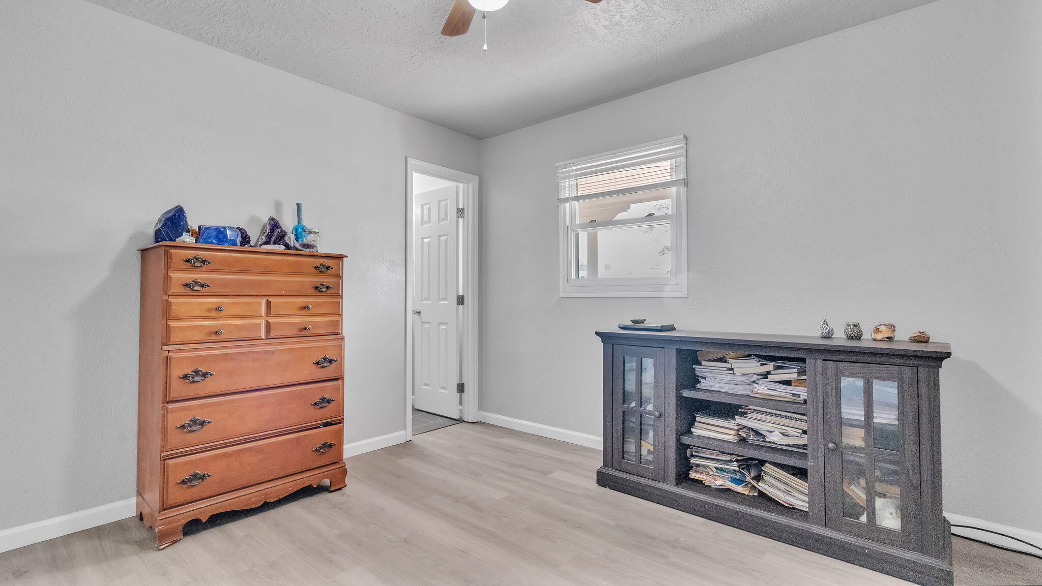 10005 LOS ARBOLES Avenue NE