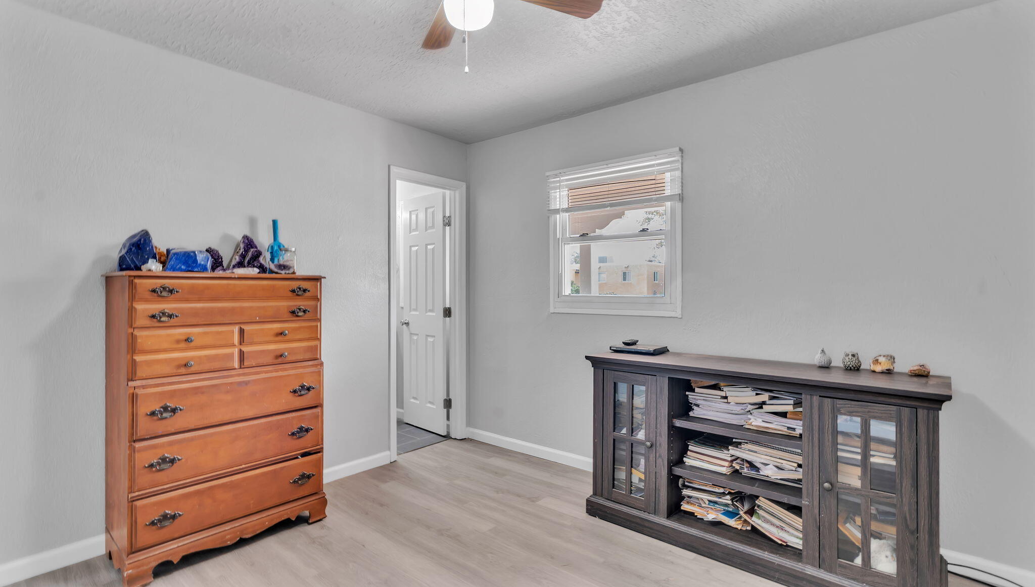 10005 LOS ARBOLES Avenue NE