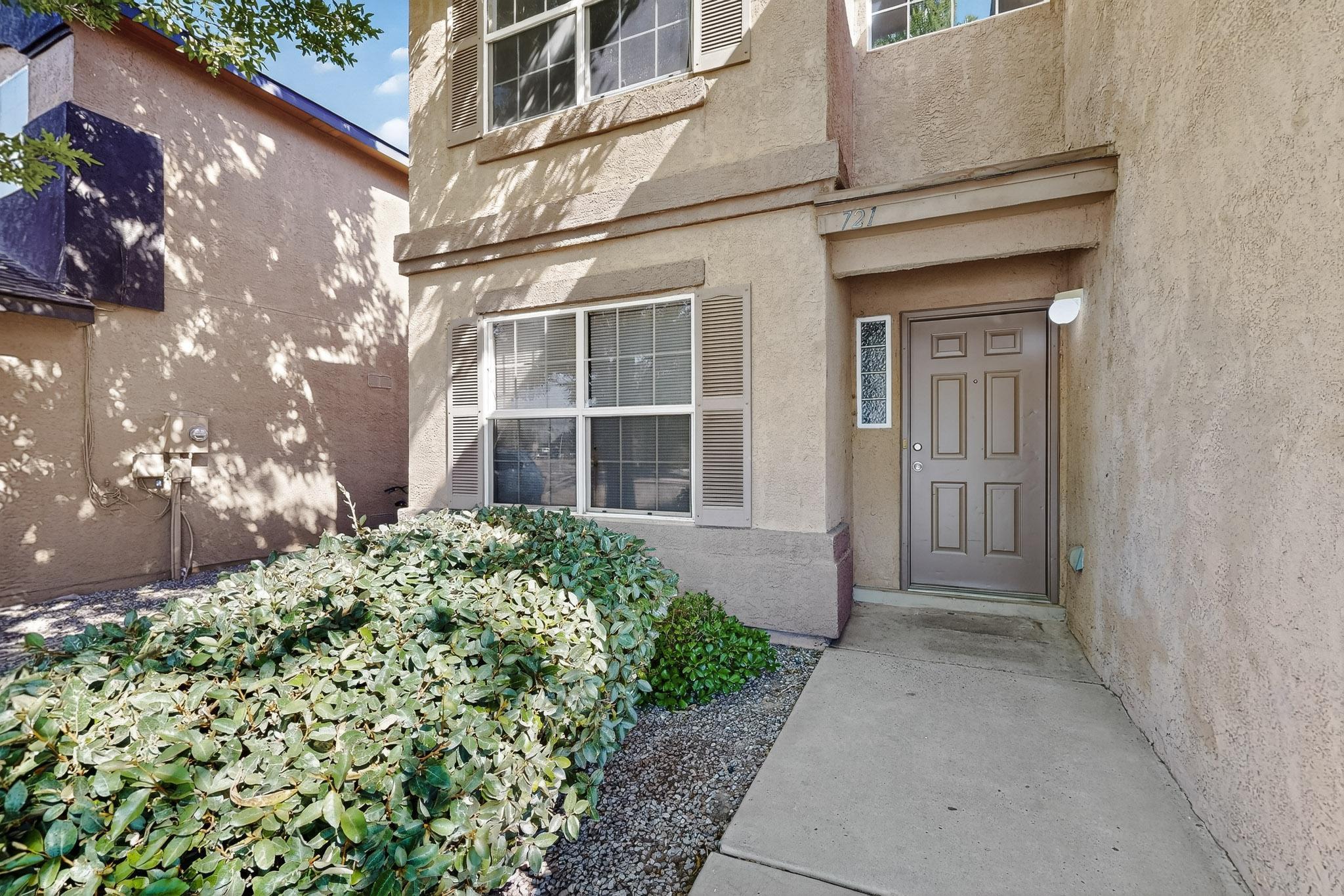 721 PLAYFUL MEADOWS Circle NE