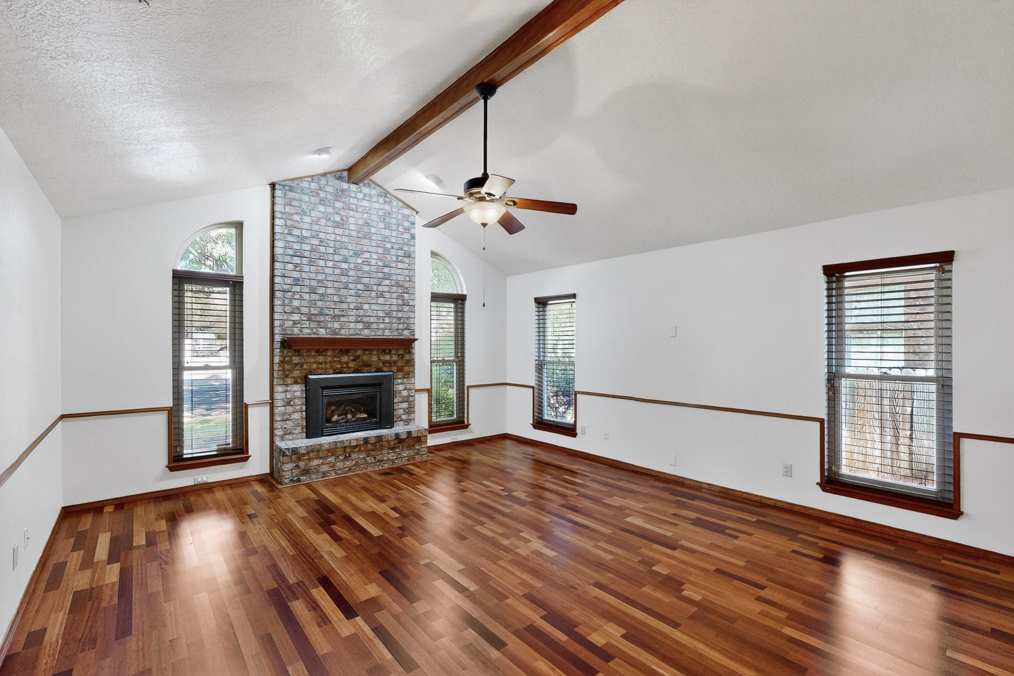 7432 PRIMROSE Drive NW