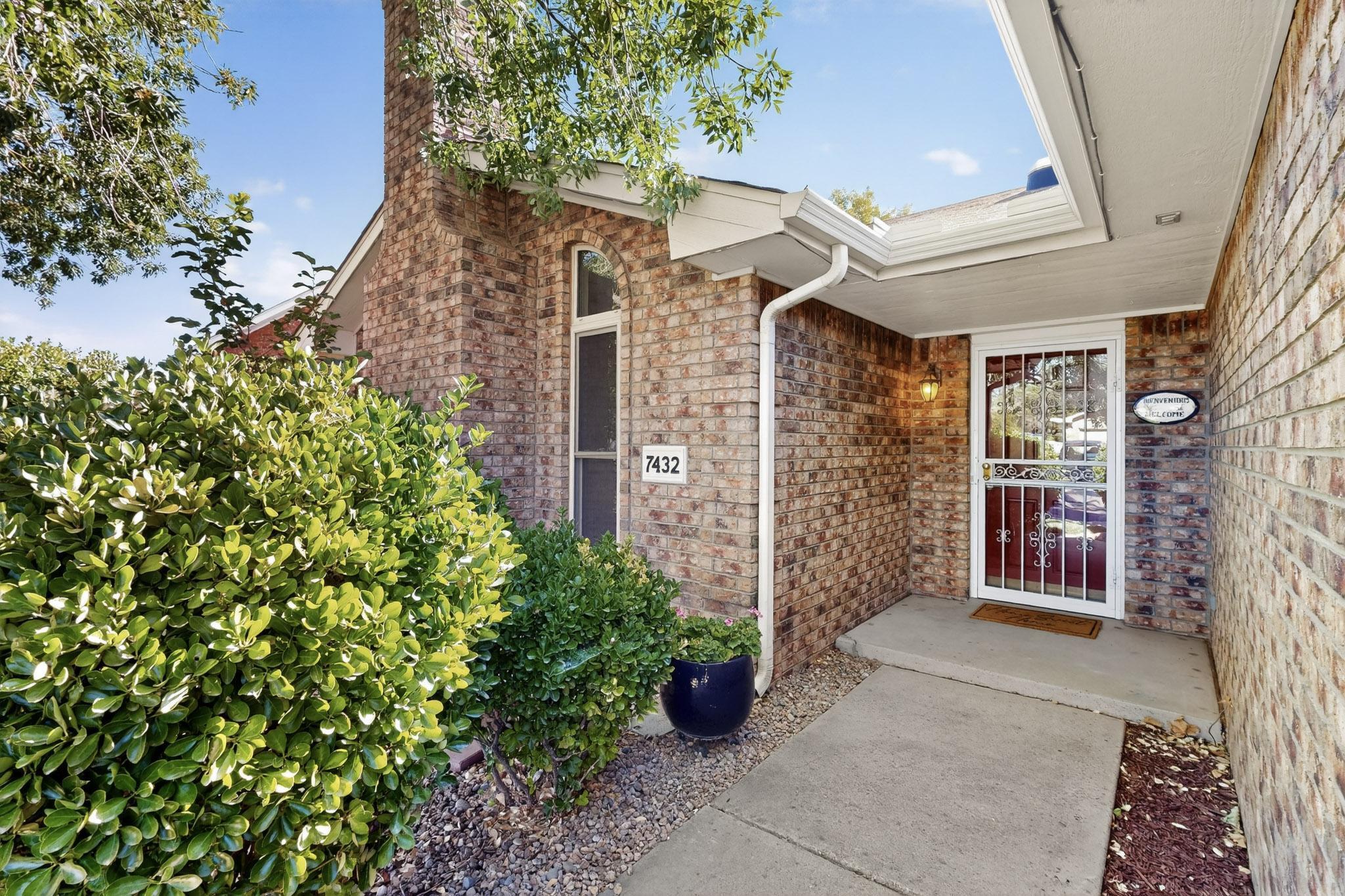 7432 PRIMROSE Drive NW