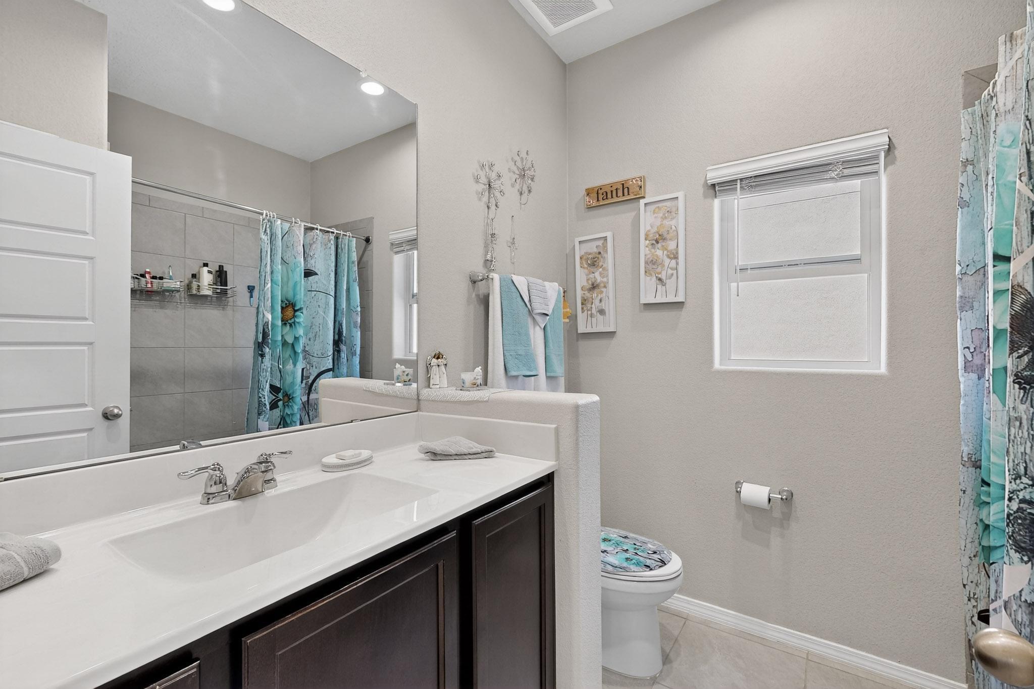 1641 TIERRA VERDE Loop