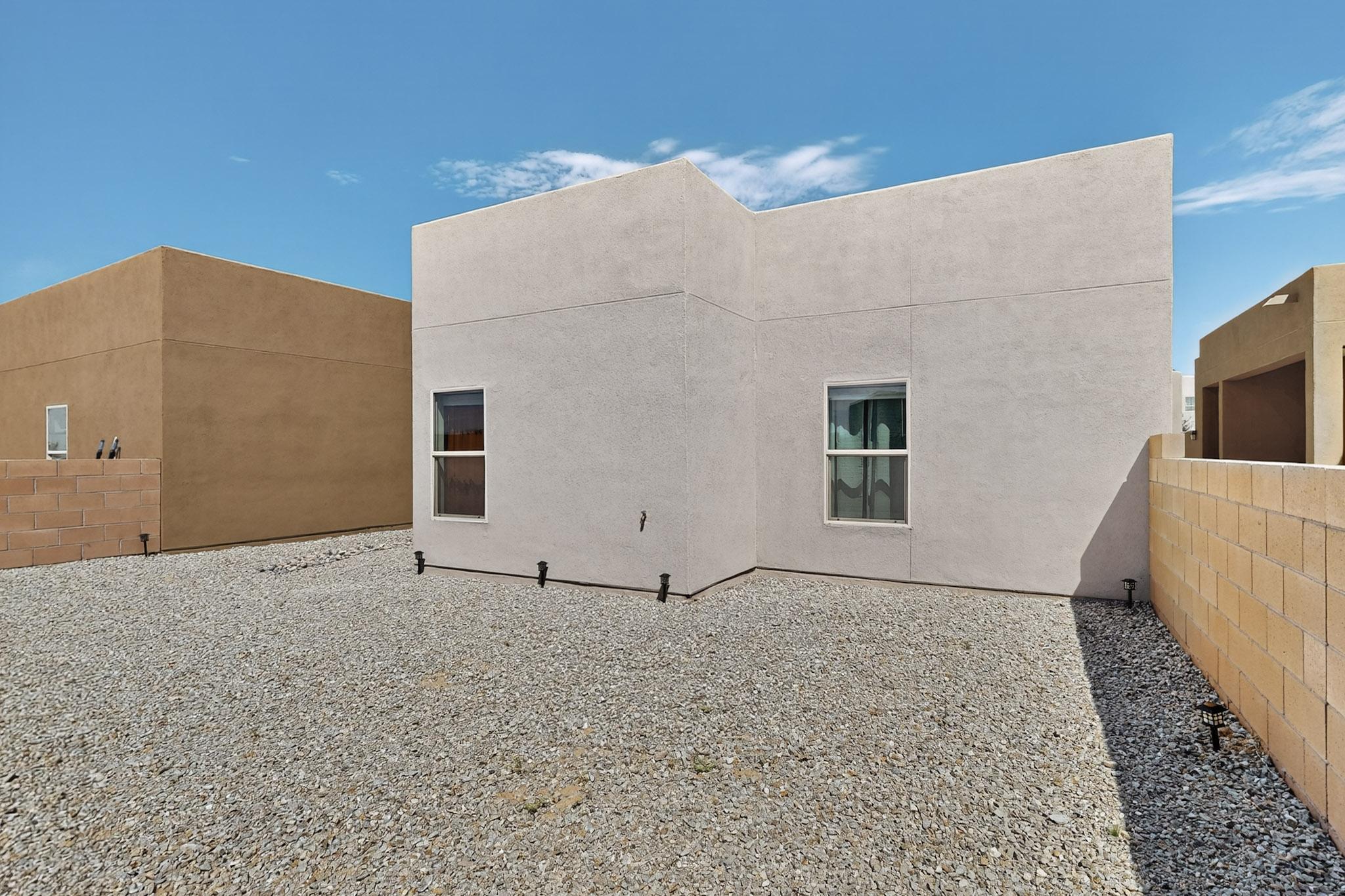 1641 TIERRA VERDE Loop