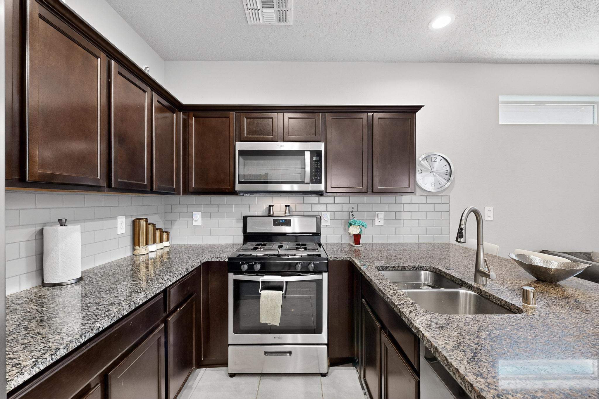 1641 TIERRA VERDE Loop