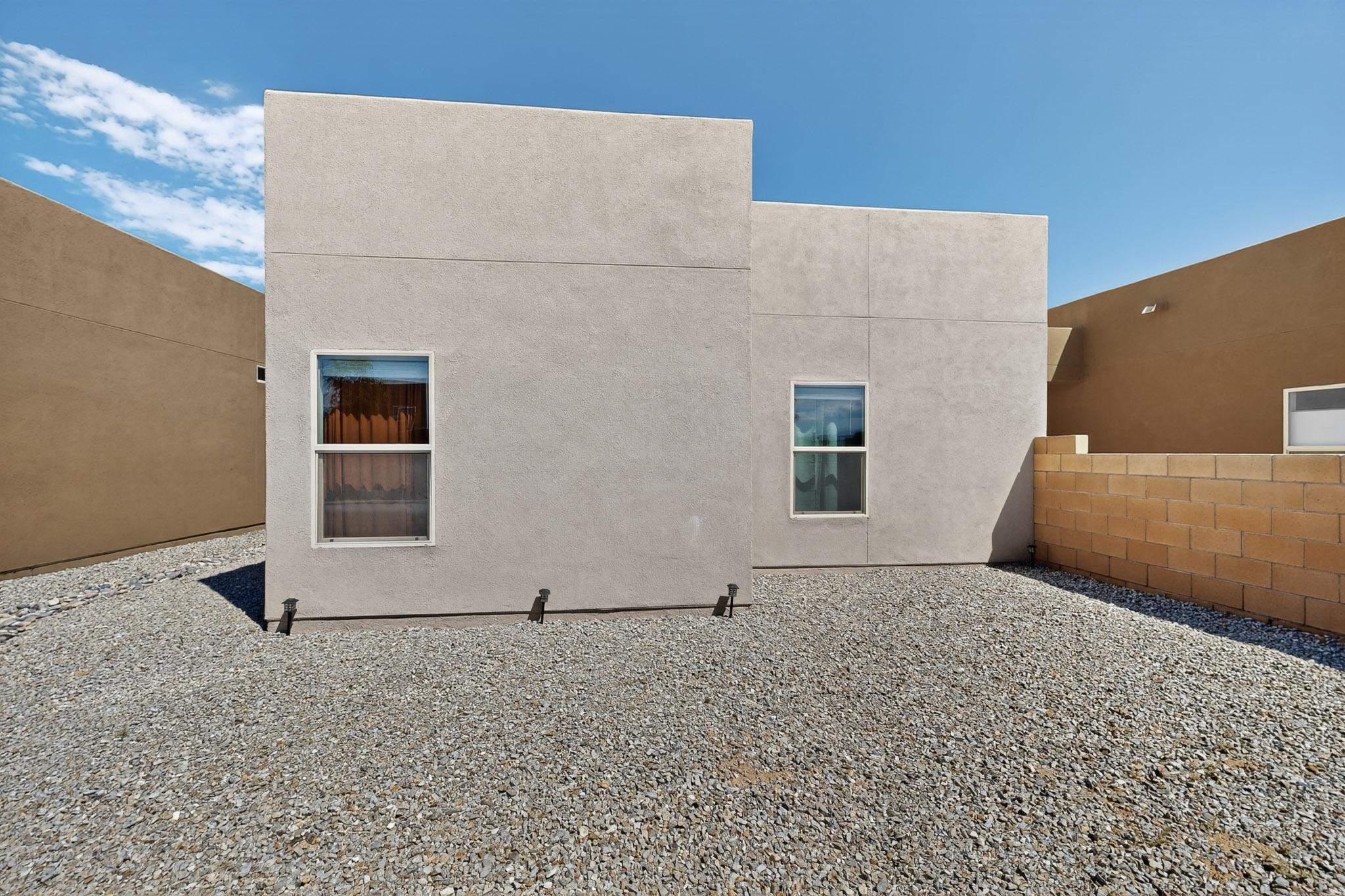 1641 TIERRA VERDE Loop