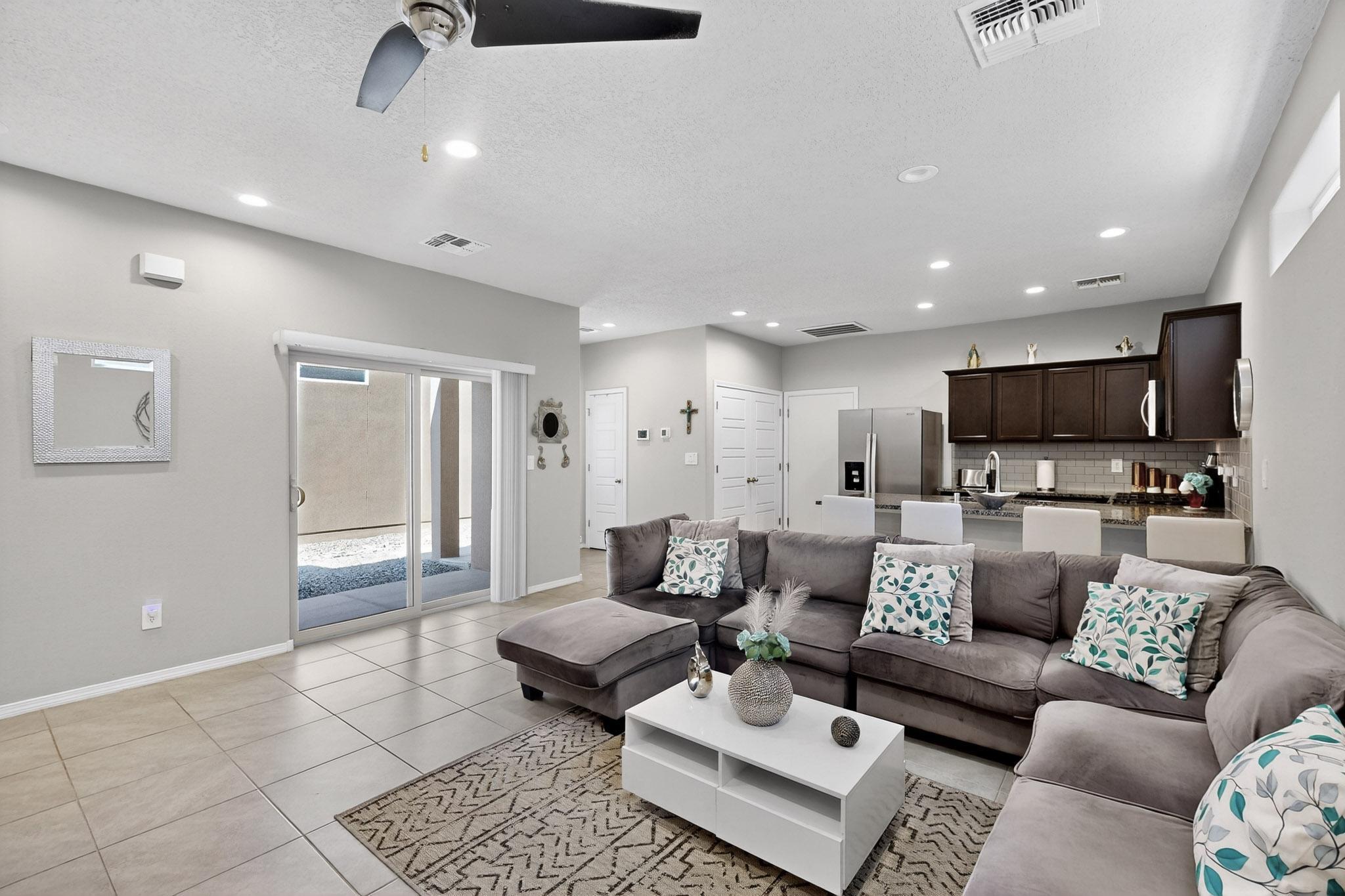 1641 TIERRA VERDE Loop