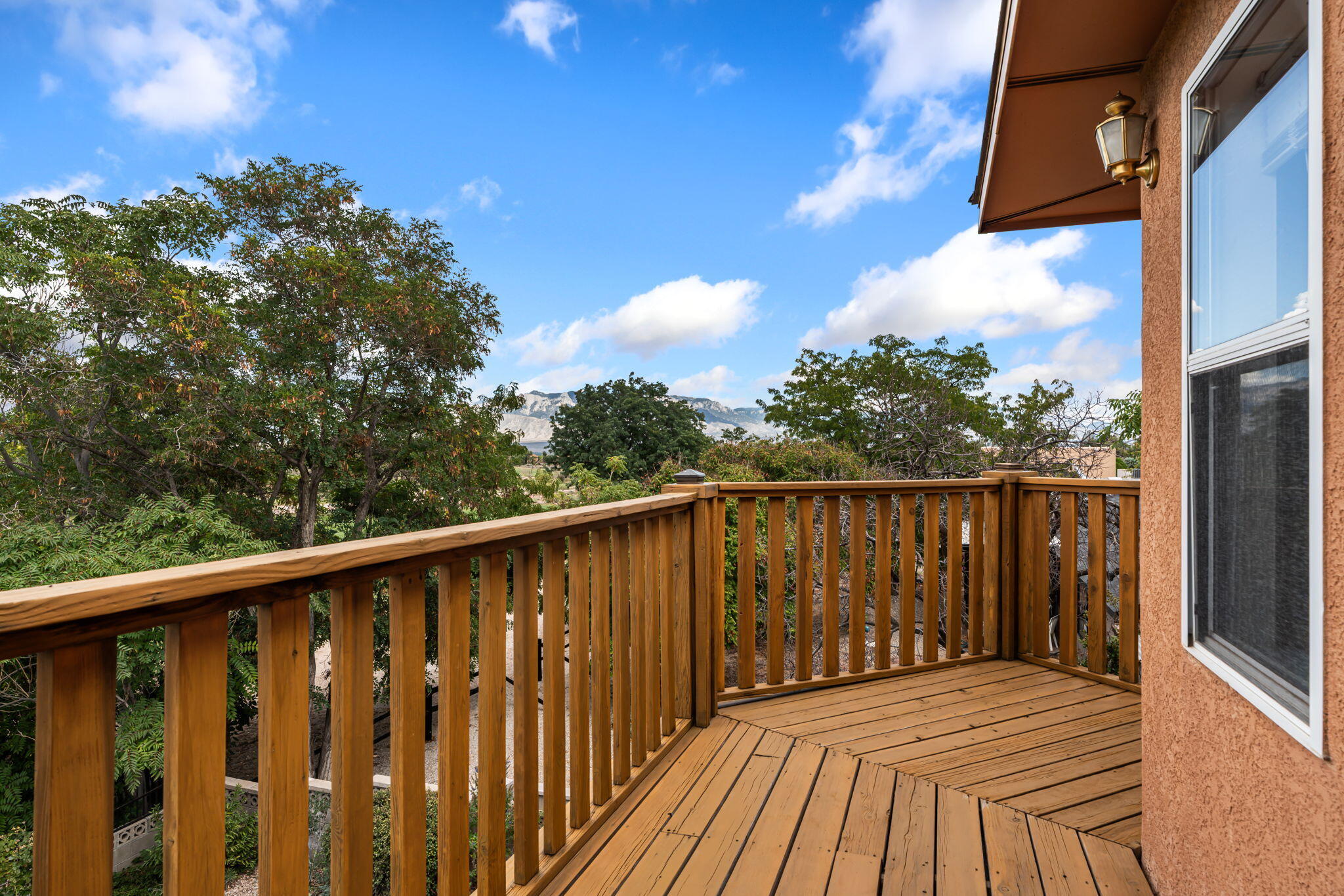 5001 JUSTIN Drive NW