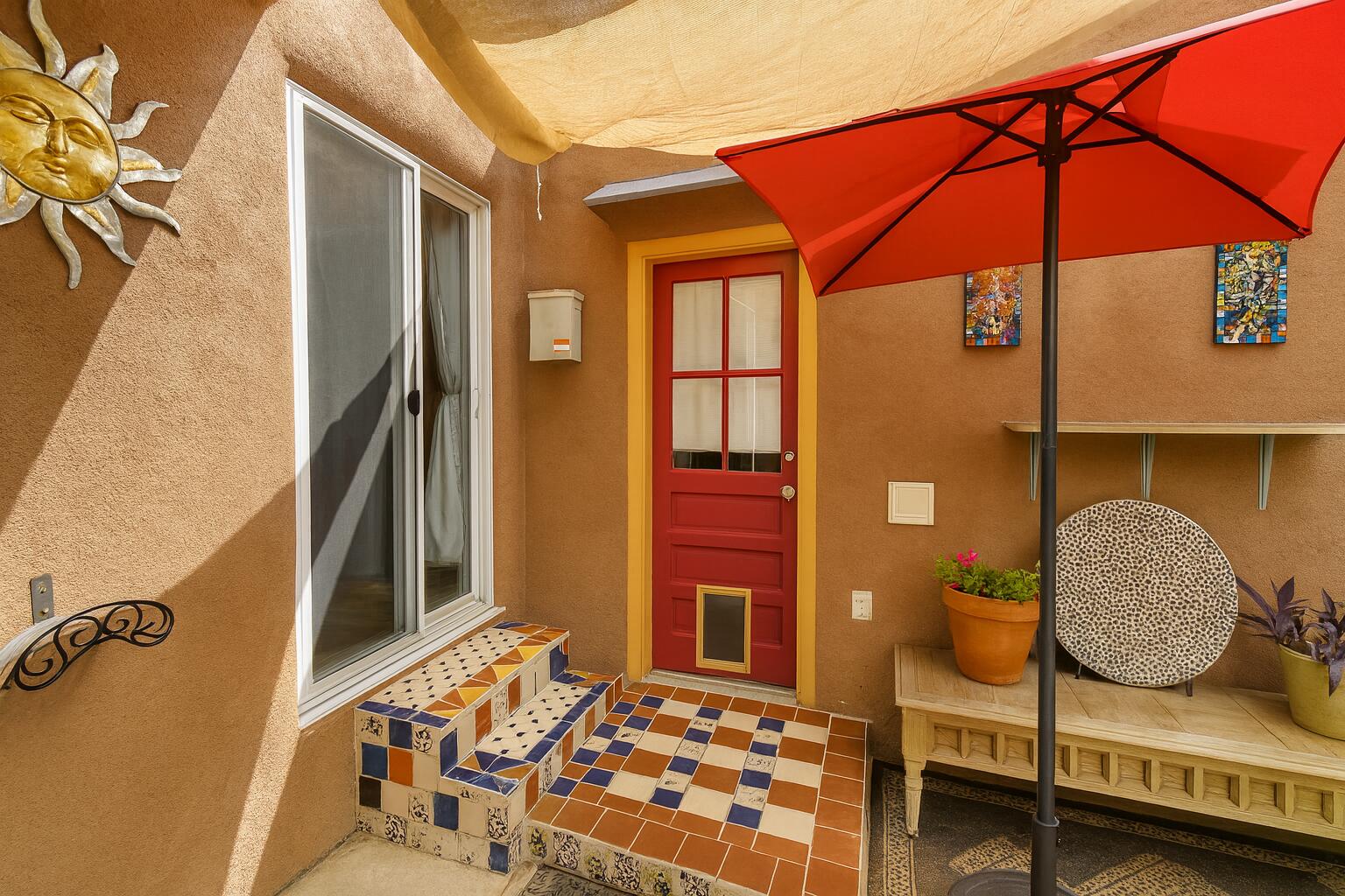 817 LAGUAYRA Drive NE