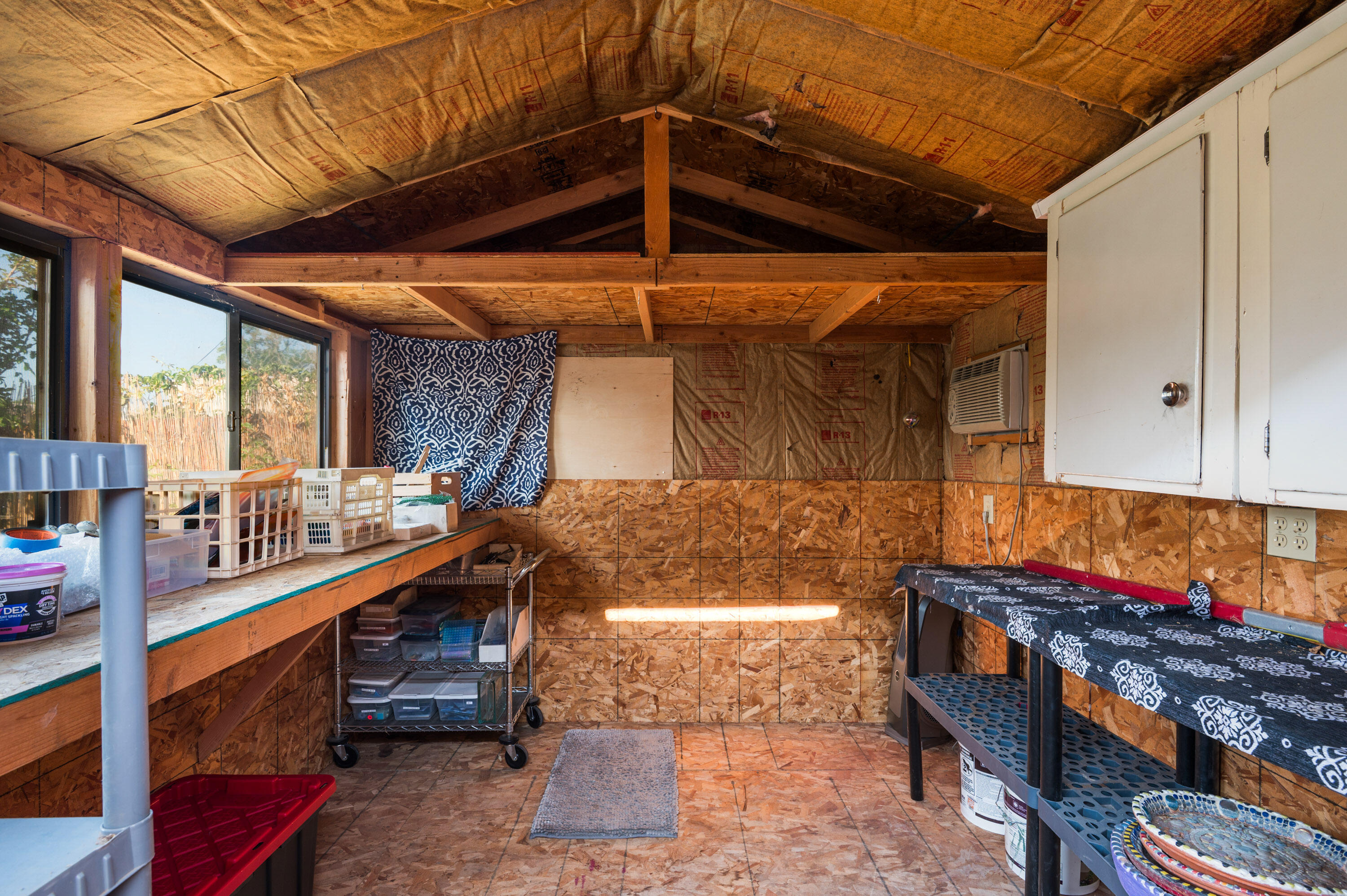 817 LAGUAYRA Drive NE