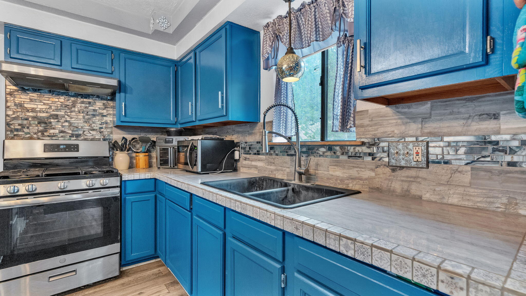 244 Private Drive 1101