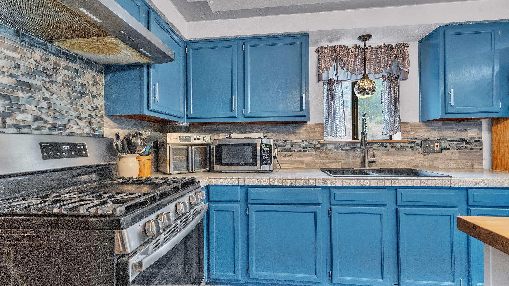 244 Private Drive 1101