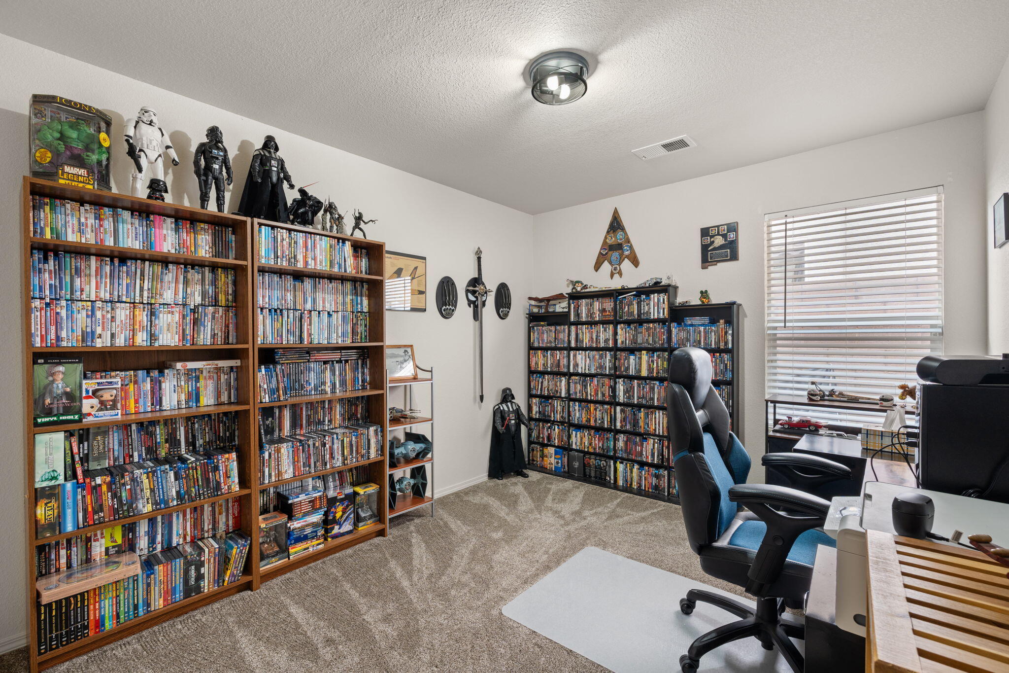 6020 LEGENDS Avenue NW