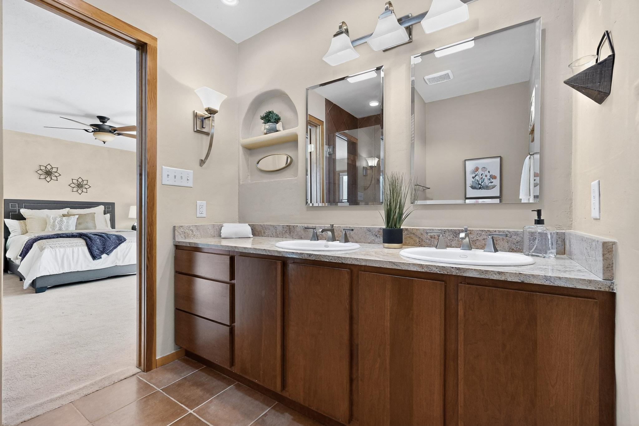 6301 TRUCHAS Drive NE