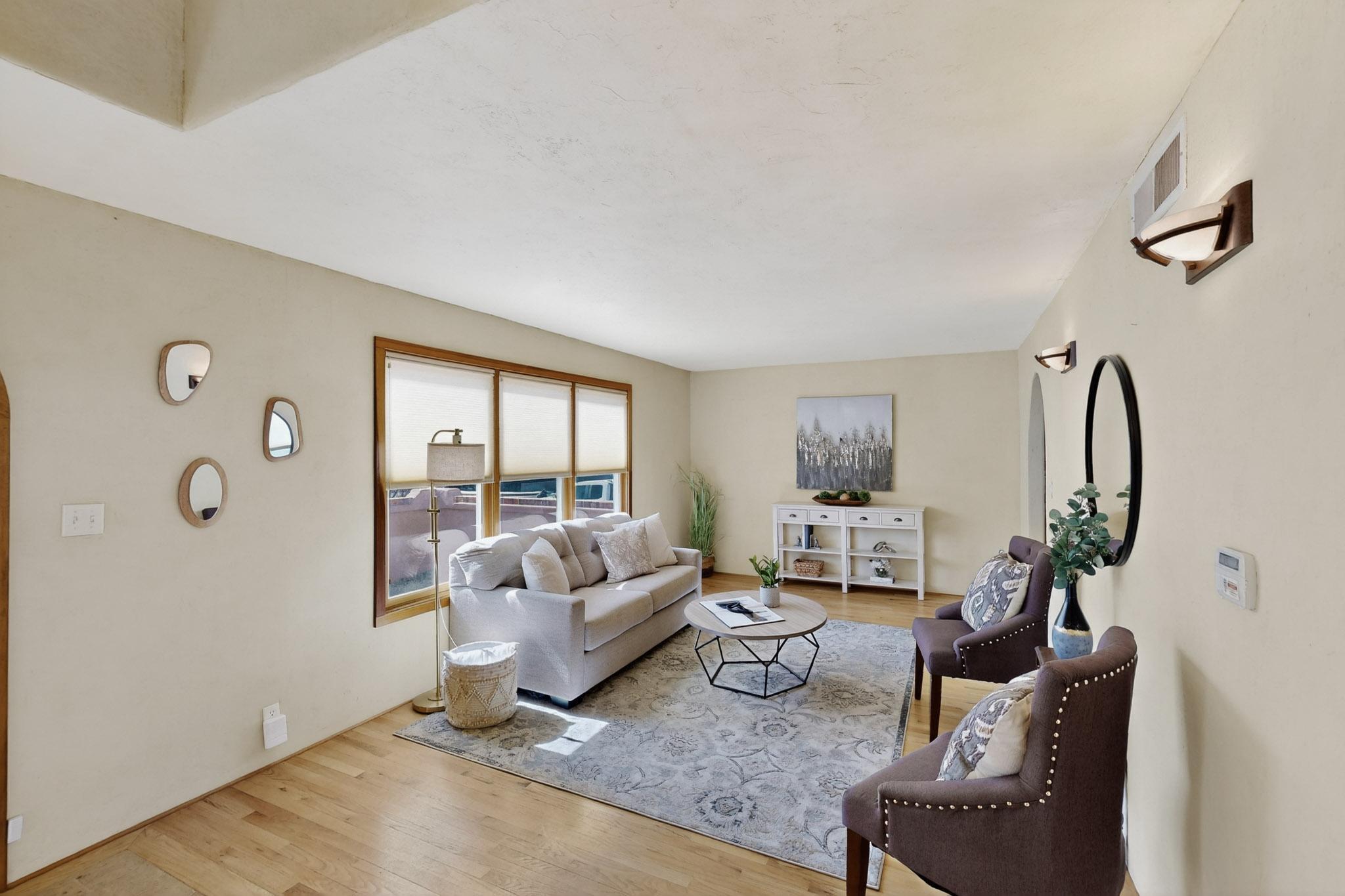 6301 TRUCHAS Drive NE