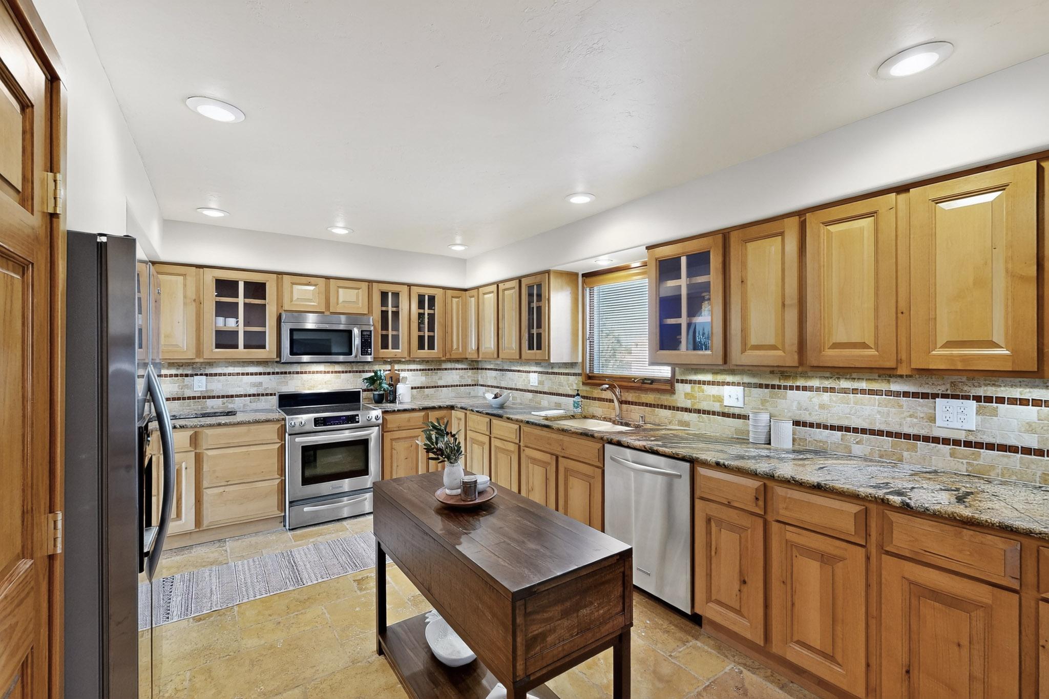 6301 TRUCHAS Drive NE