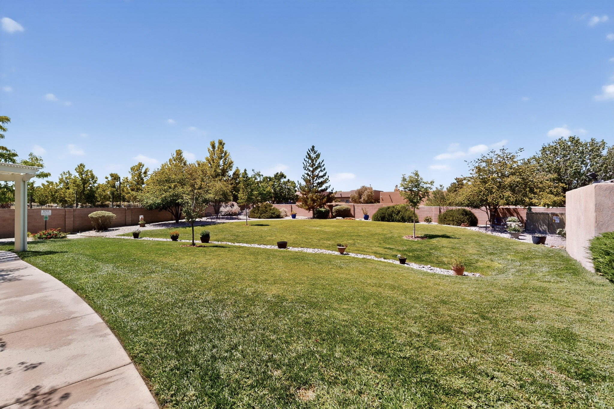 6800 VISTA DEL NORTE Road NE 324