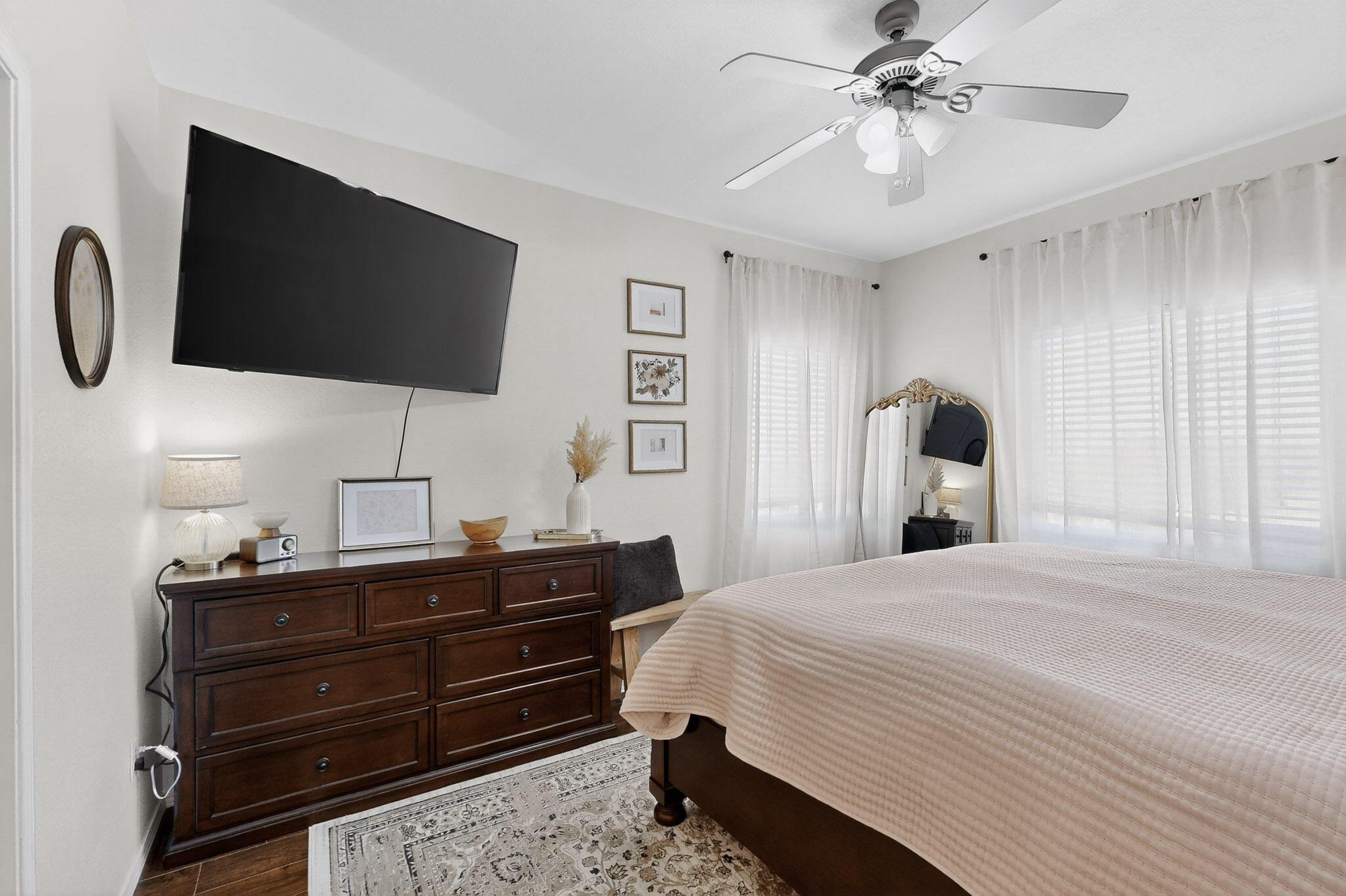 6800 VISTA DEL NORTE Road NE 324