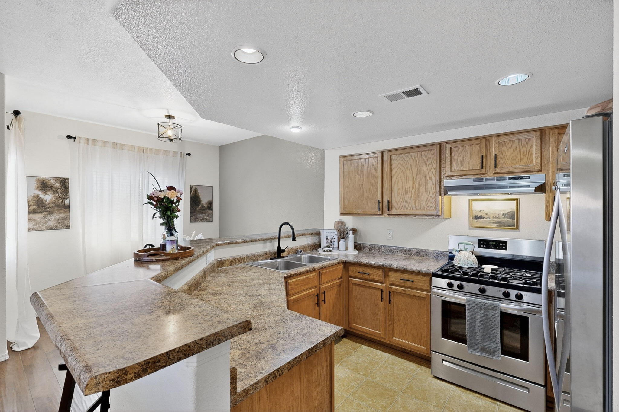 6800 VISTA DEL NORTE Road NE 324