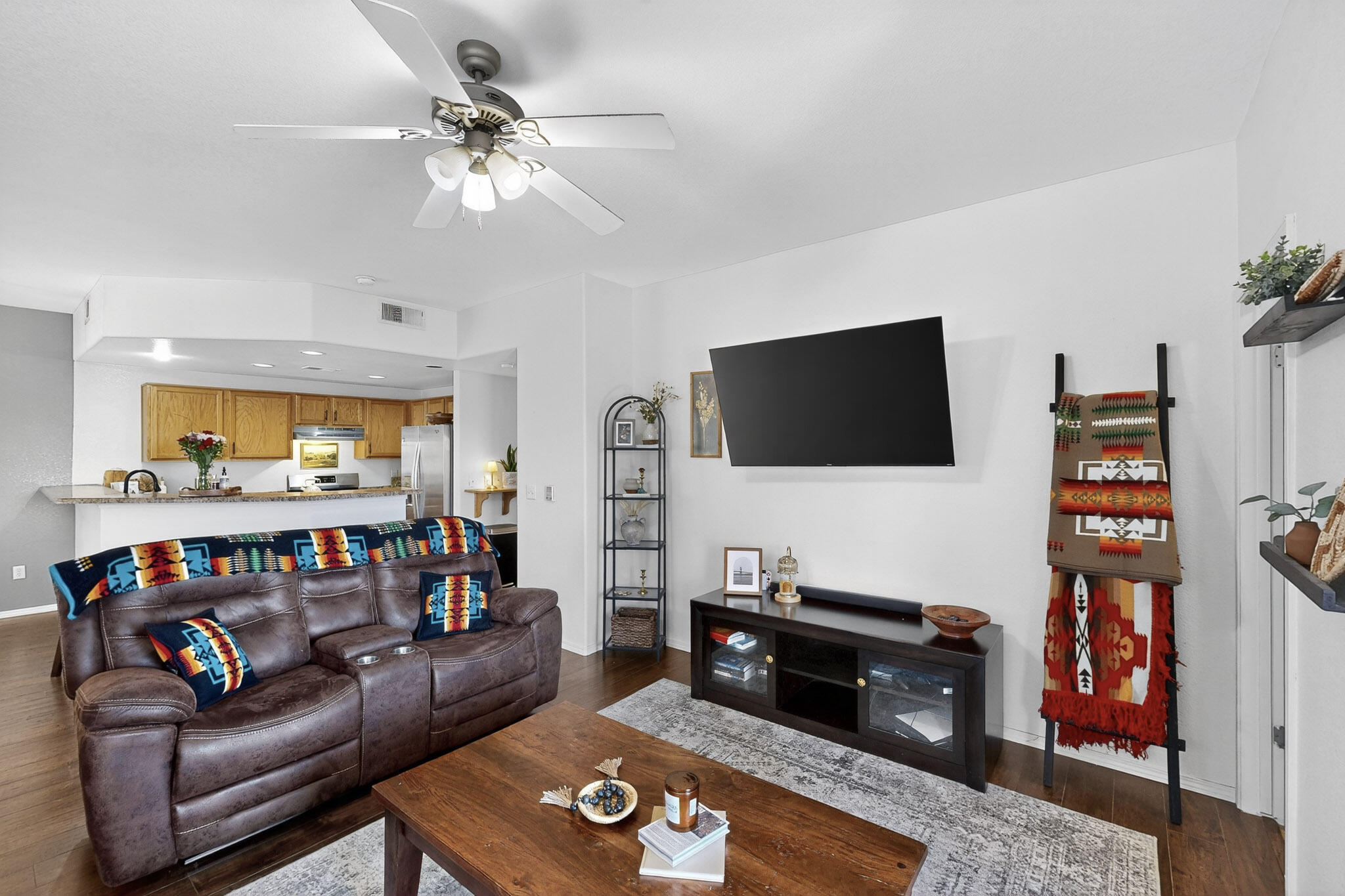 6800 VISTA DEL NORTE Road NE 324