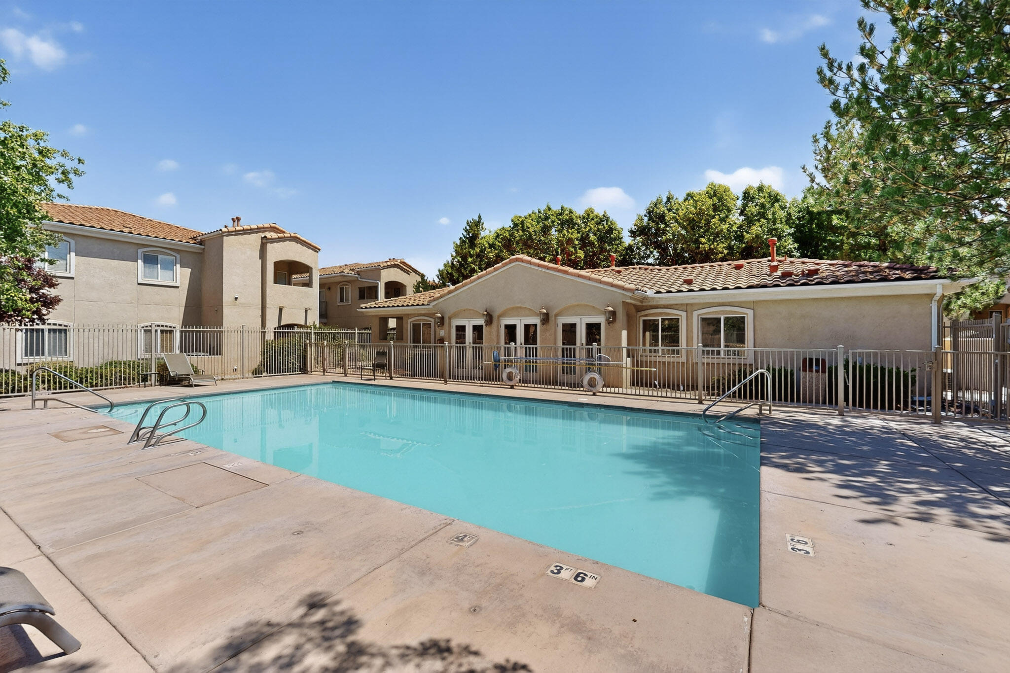 6800 VISTA DEL NORTE Road NE 324