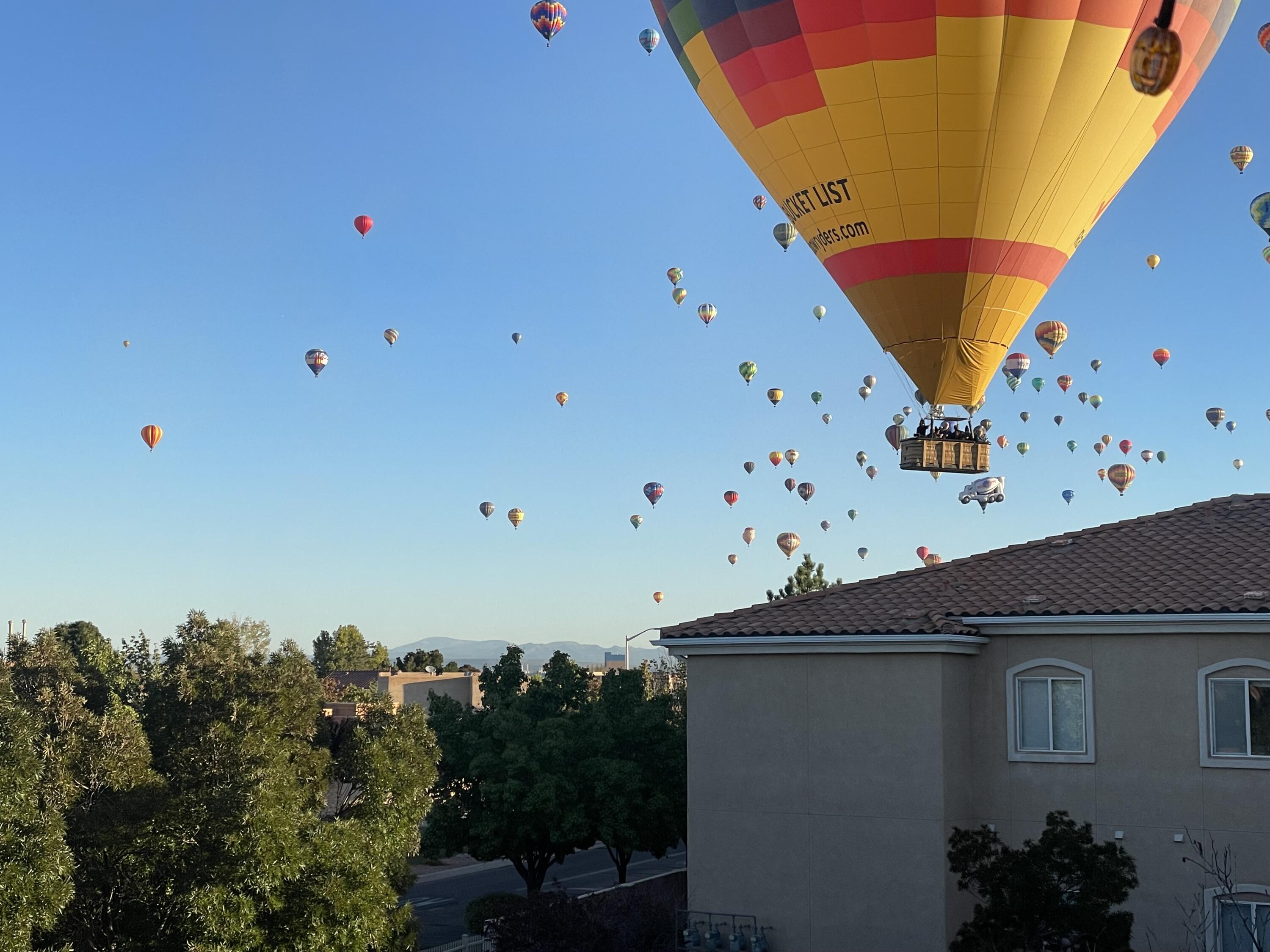 6800 VISTA DEL NORTE Road NE 324