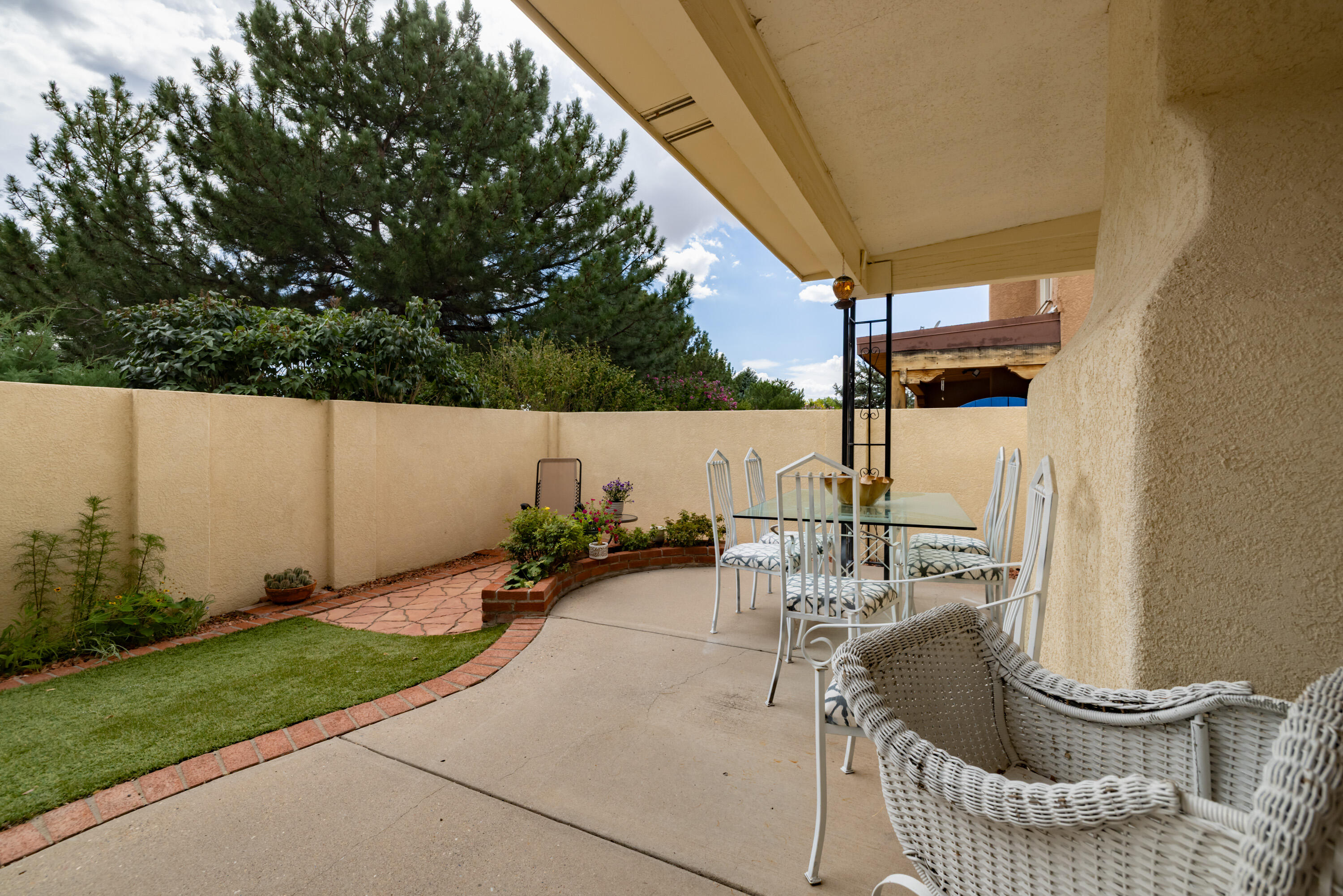 10208 ADMIRAL HALSEY Drive NE