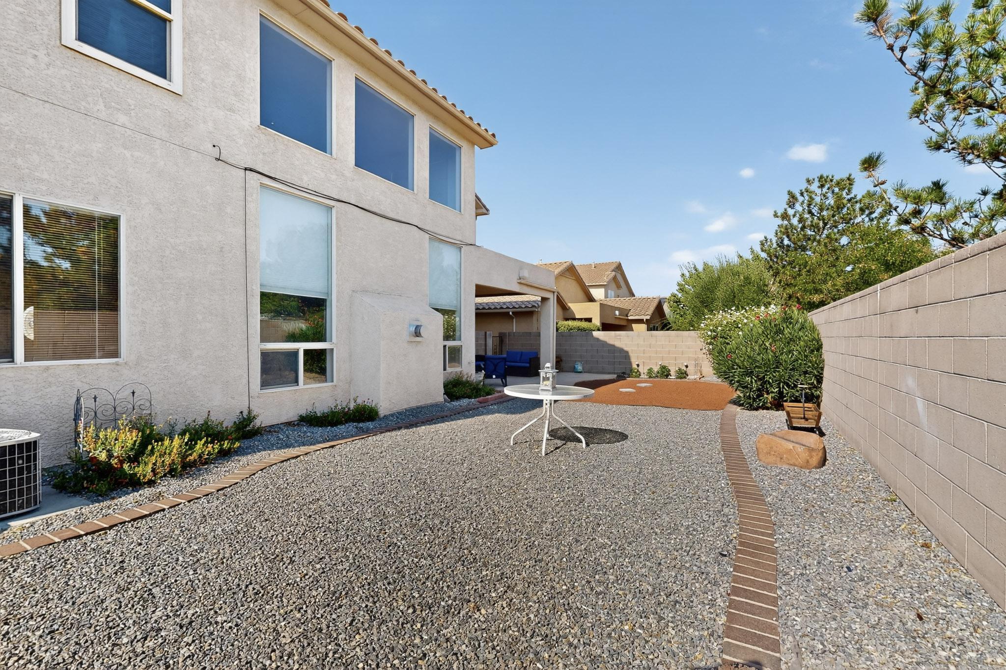 5905 LOS RISCOS Road NW