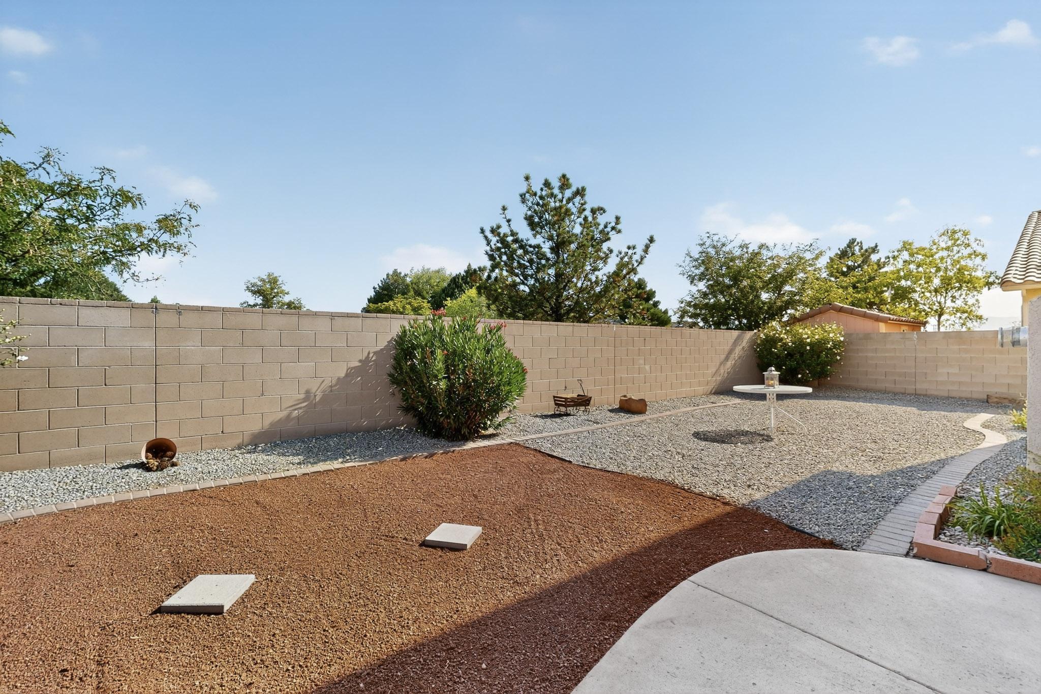 5905 LOS RISCOS Road NW