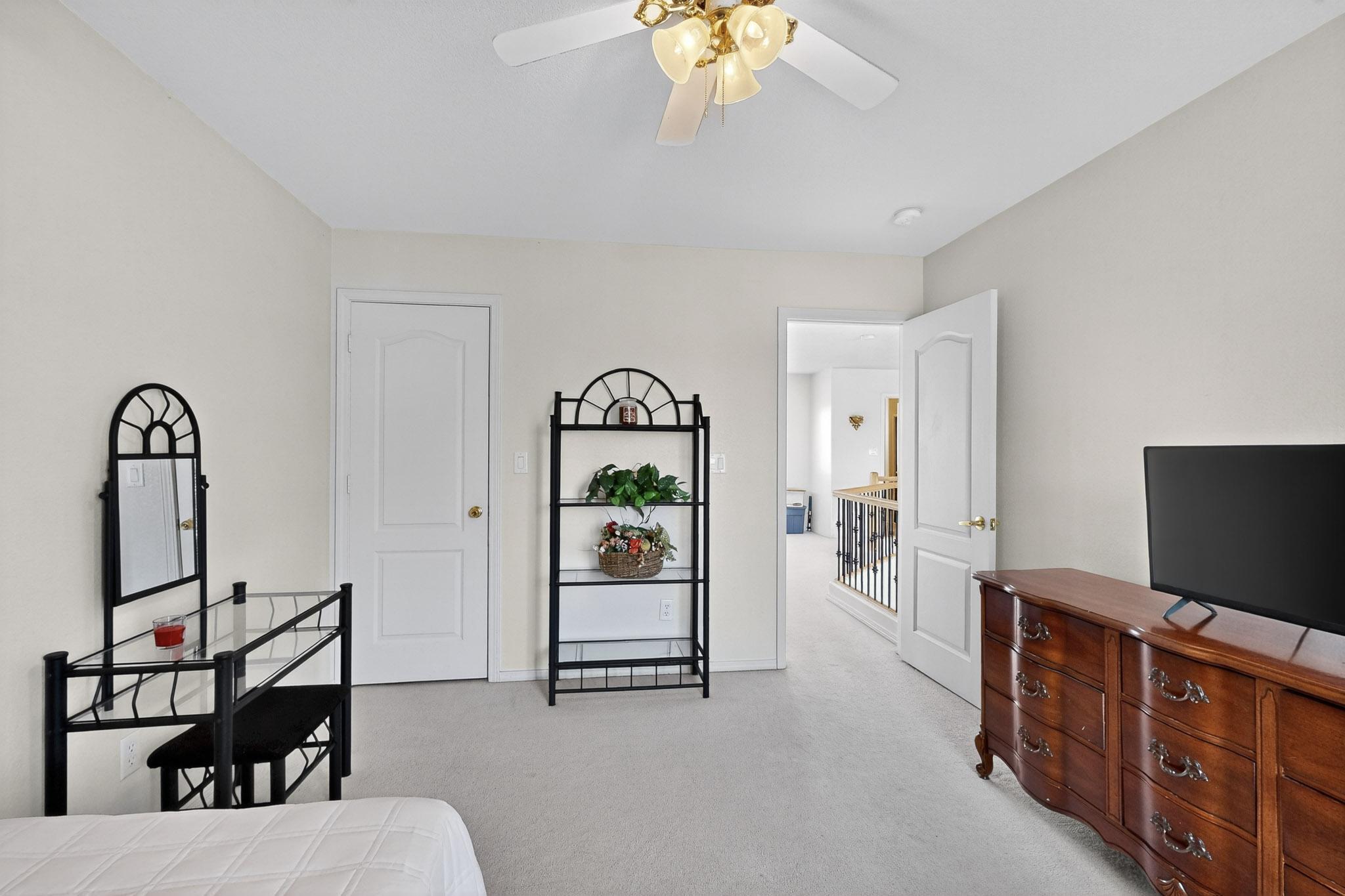 5905 LOS RISCOS Road NW