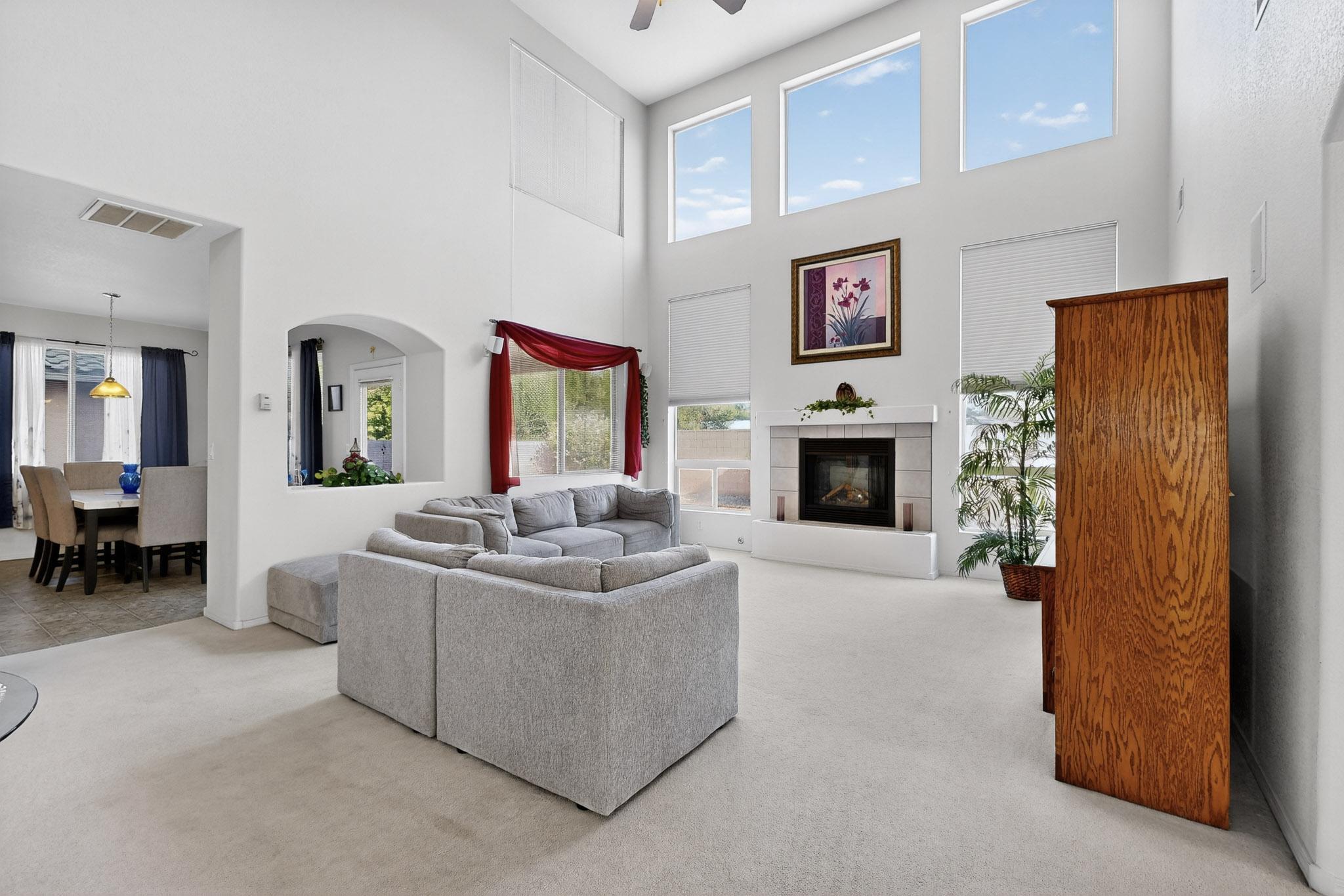 5905 LOS RISCOS Road NW