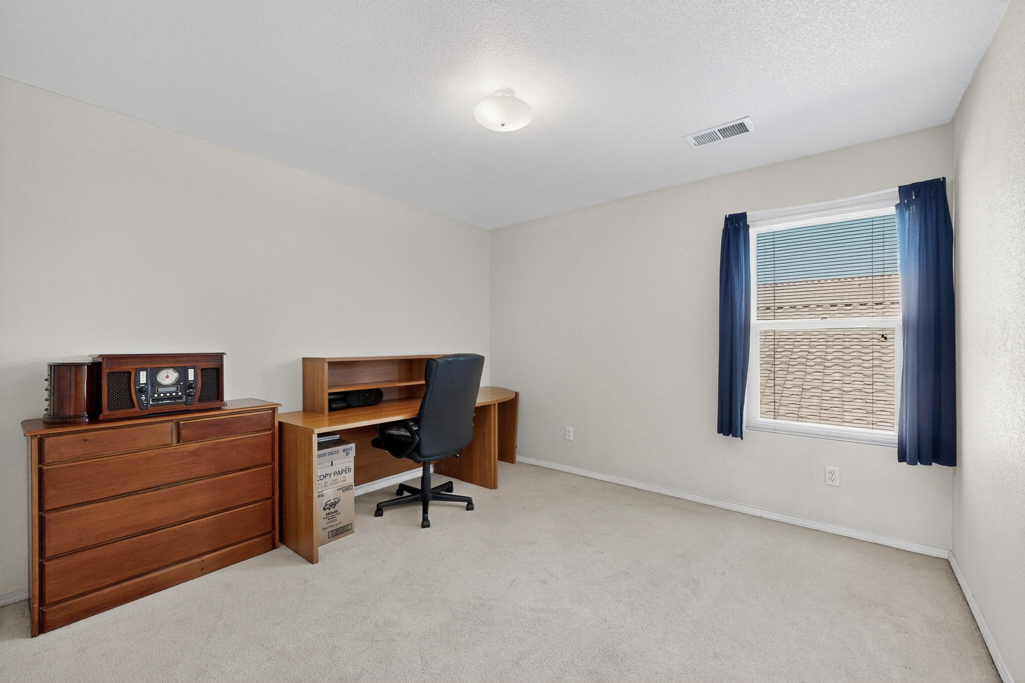 5905 LOS RISCOS Road NW