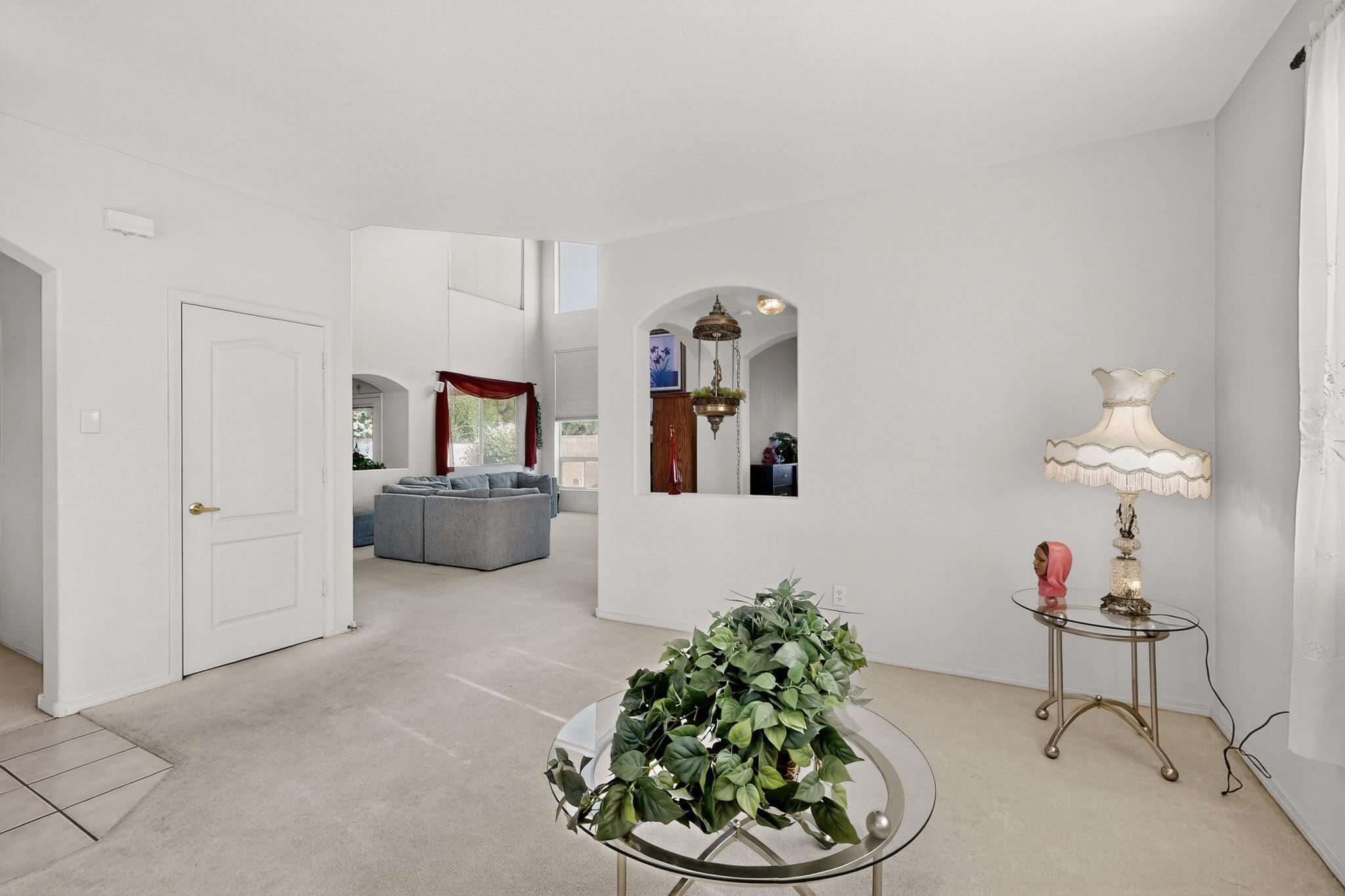 5905 LOS RISCOS Road NW