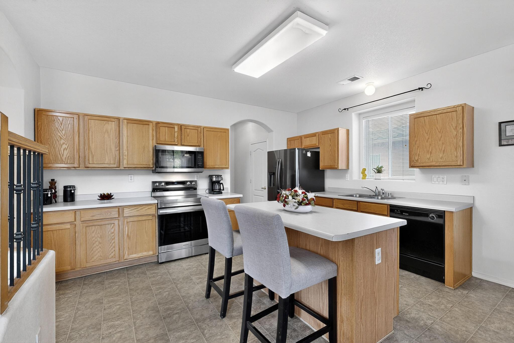 5905 LOS RISCOS Road NW