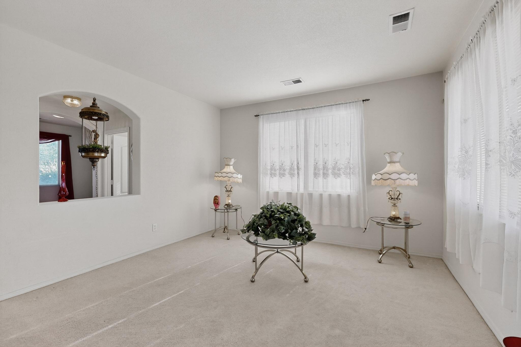 5905 LOS RISCOS Road NW