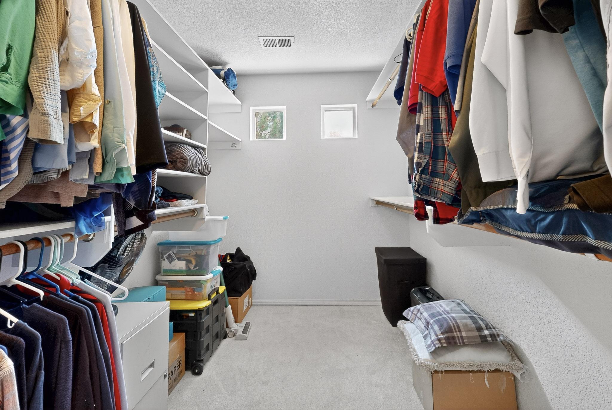 5905 LOS RISCOS Road NW