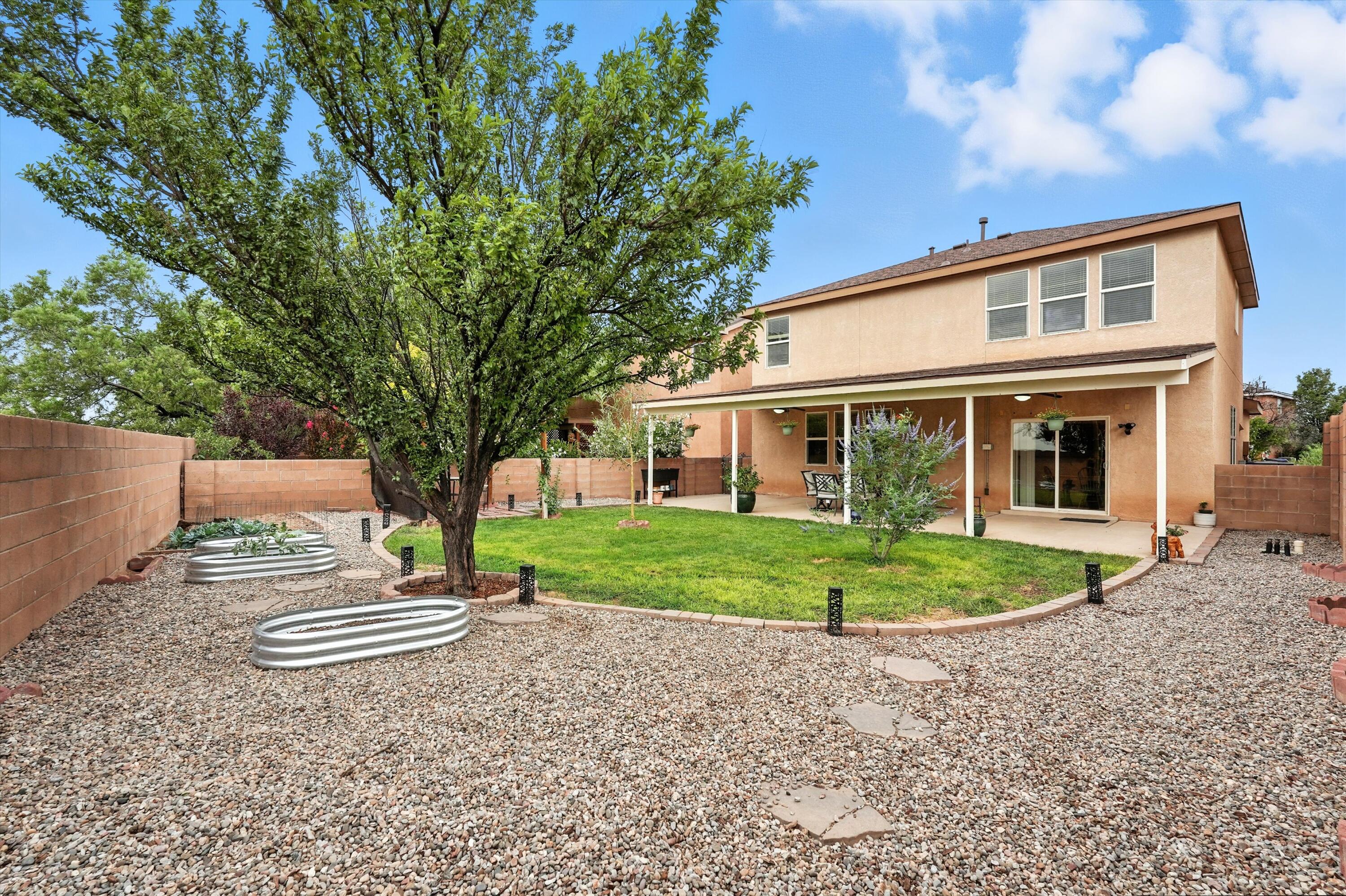 7912 SIERRA ALTOS Place NW