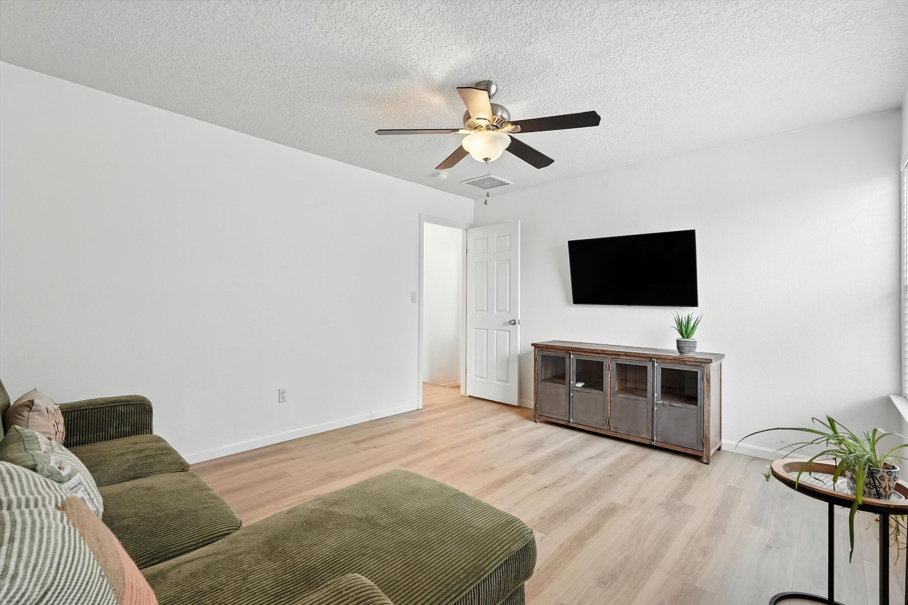 7912 SIERRA ALTOS Place NW