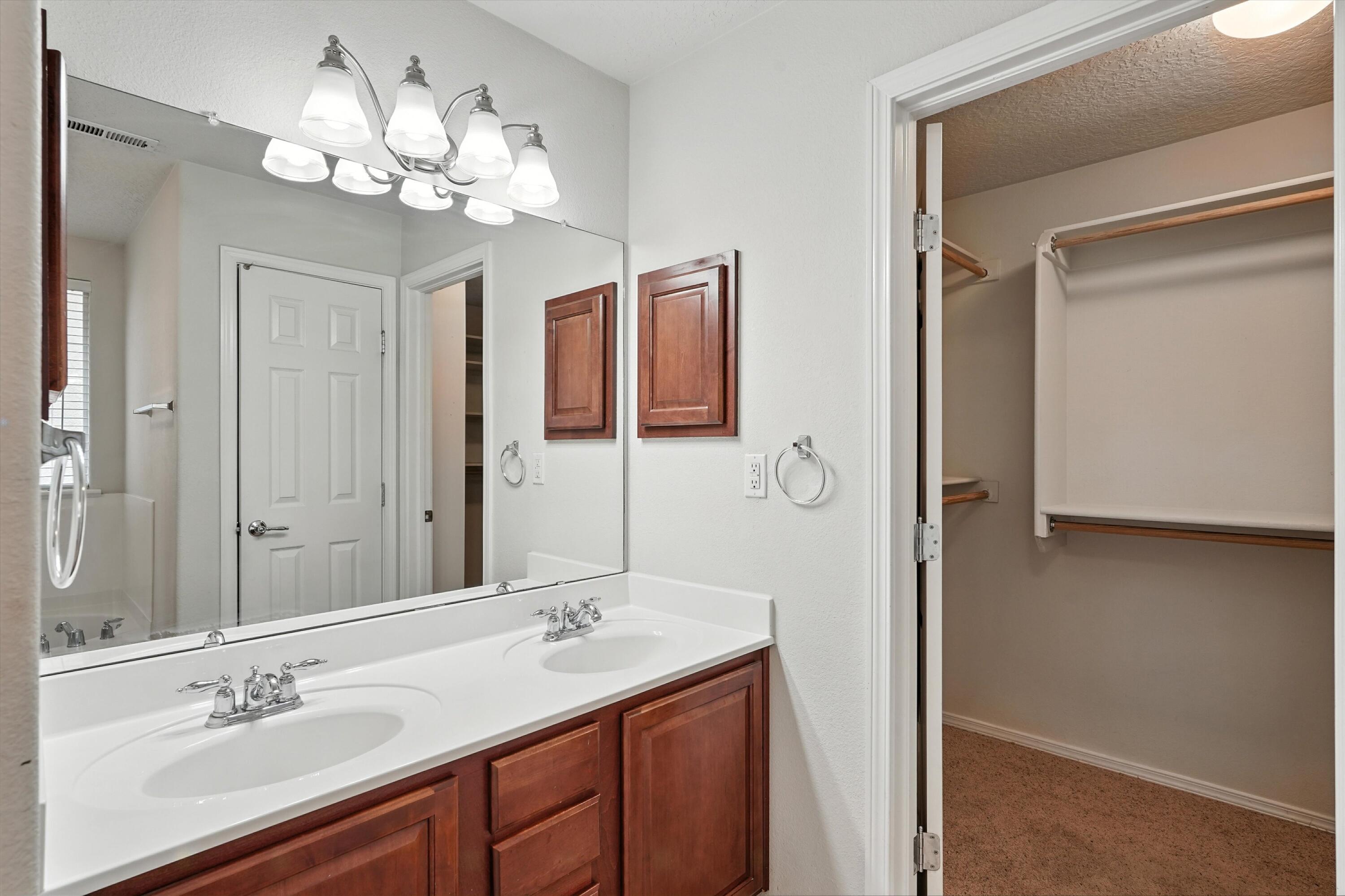 7912 SIERRA ALTOS Place NW