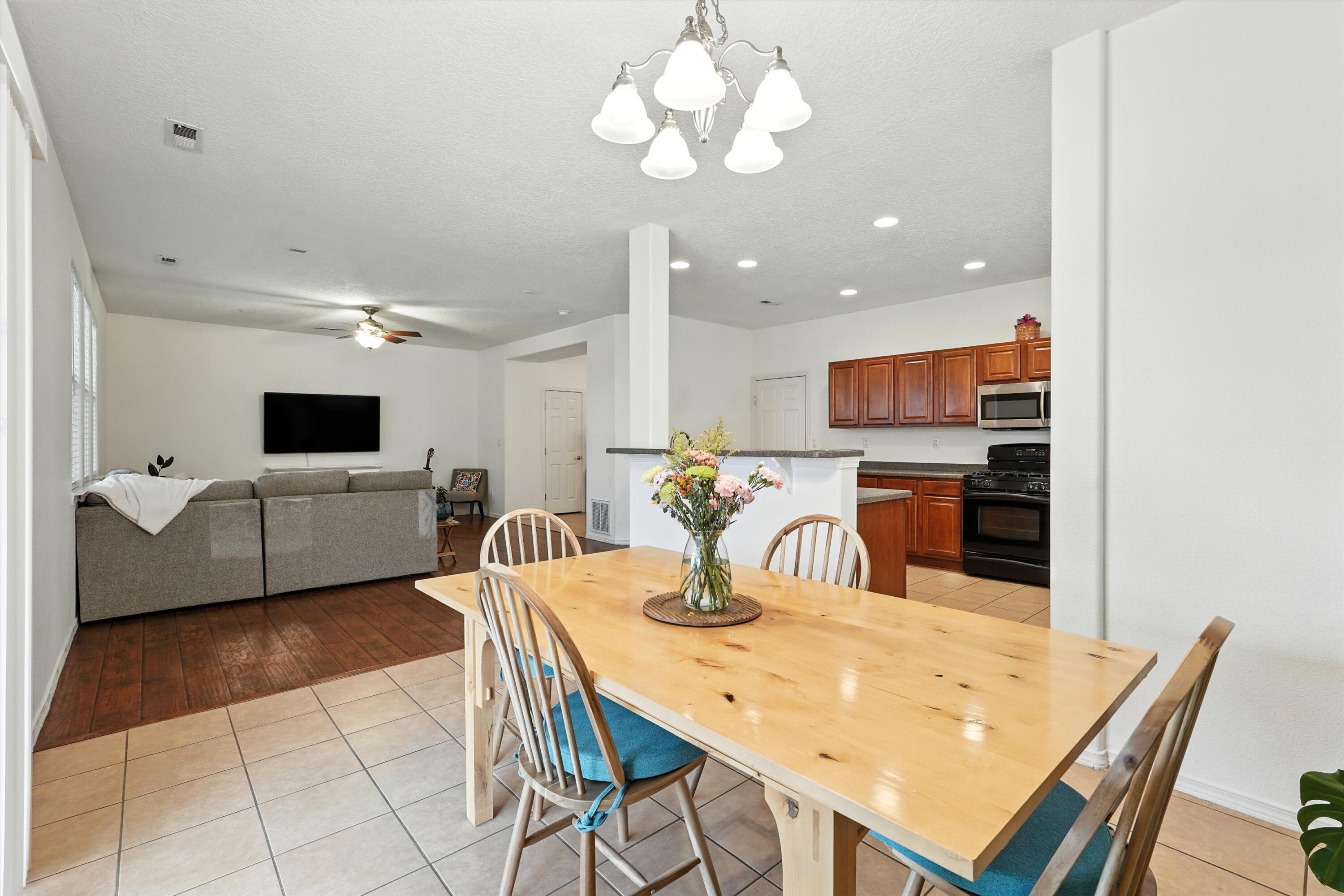 7912 SIERRA ALTOS Place NW