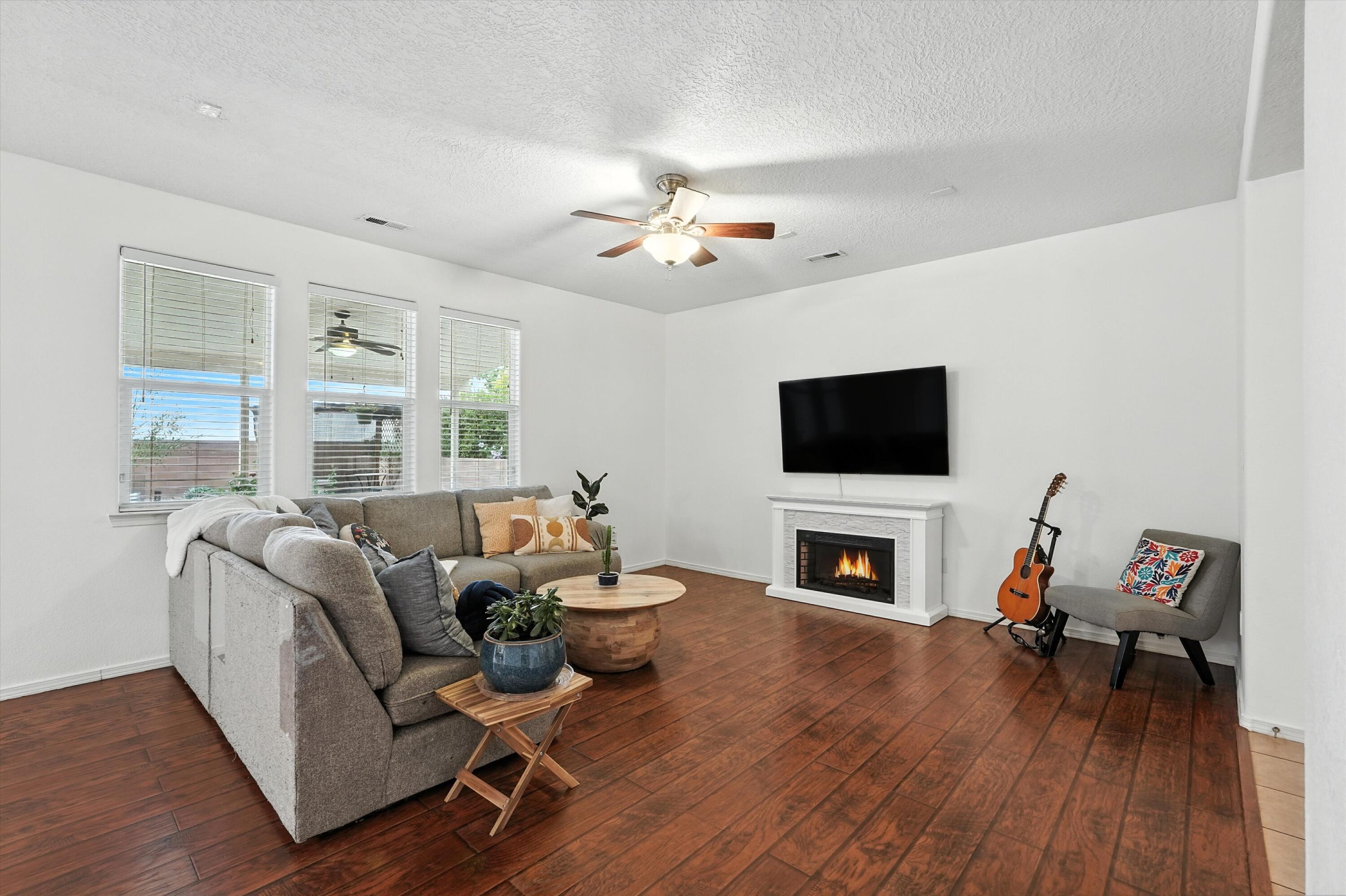 7912 SIERRA ALTOS Place NW