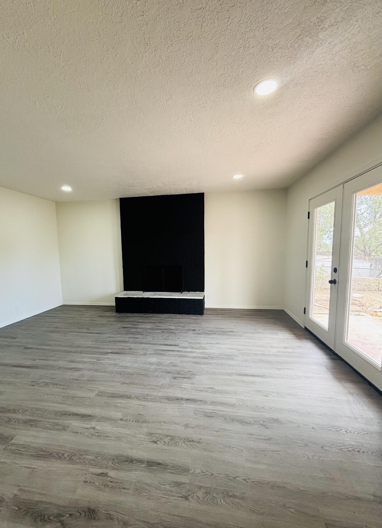 5608 DRAKE Avenue NW