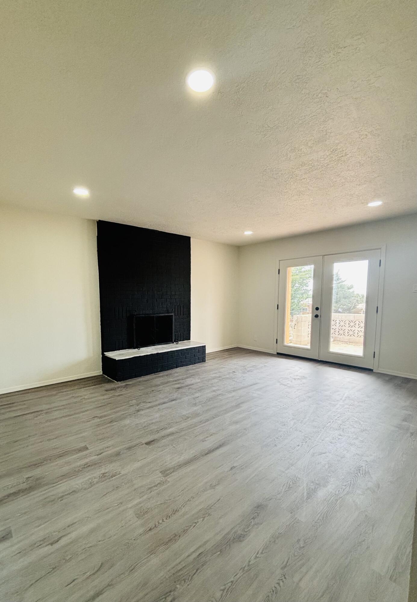 5608 DRAKE Avenue NW