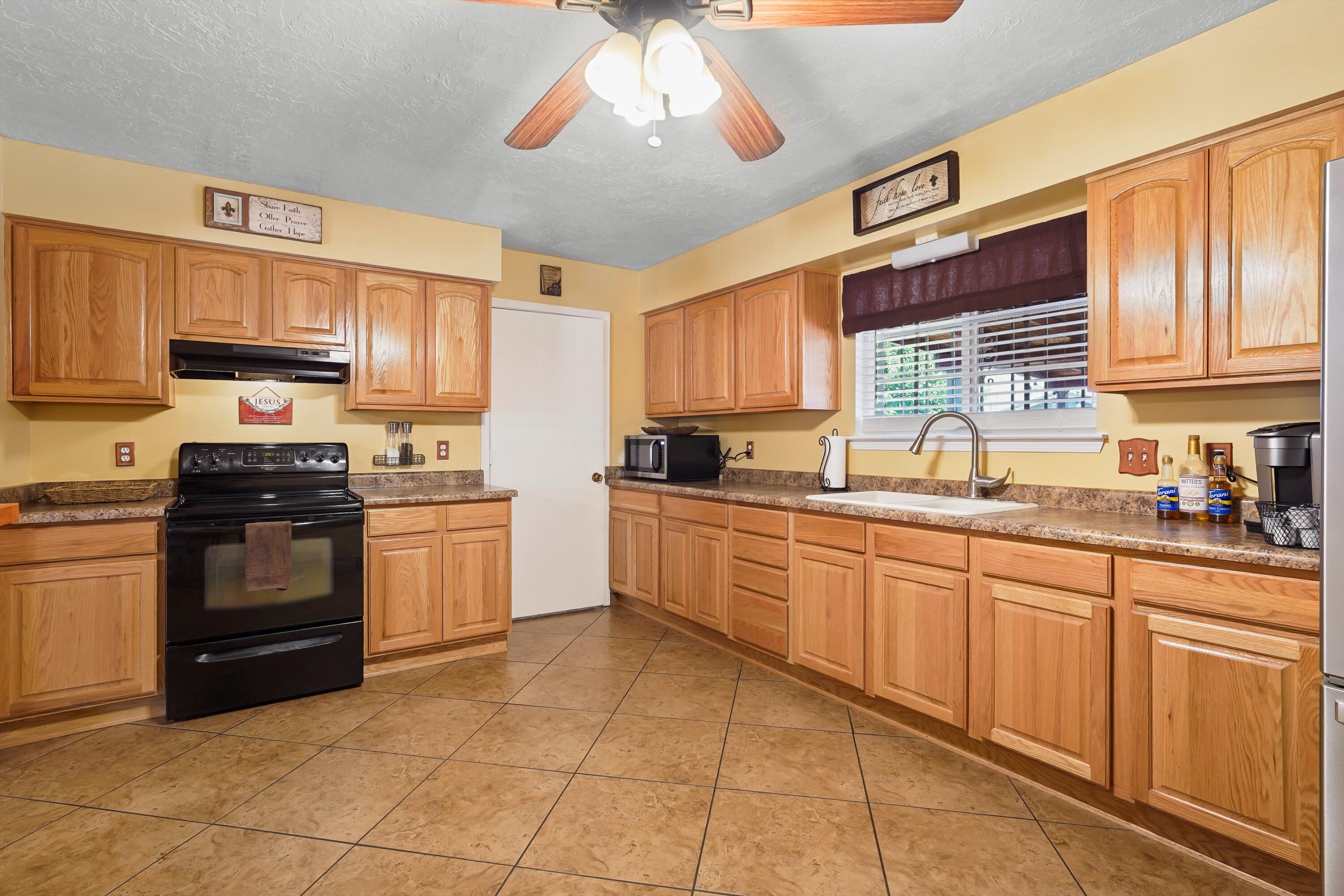 10400 Benavides Road SW