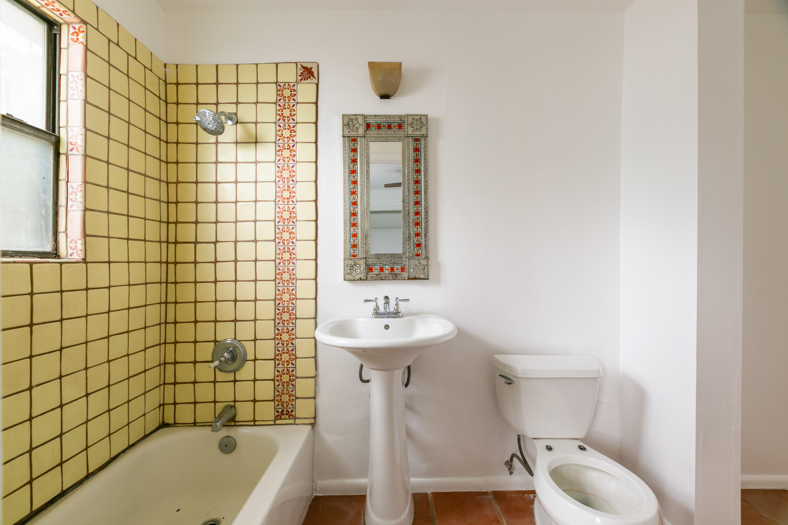 229 Mescalero Road NW