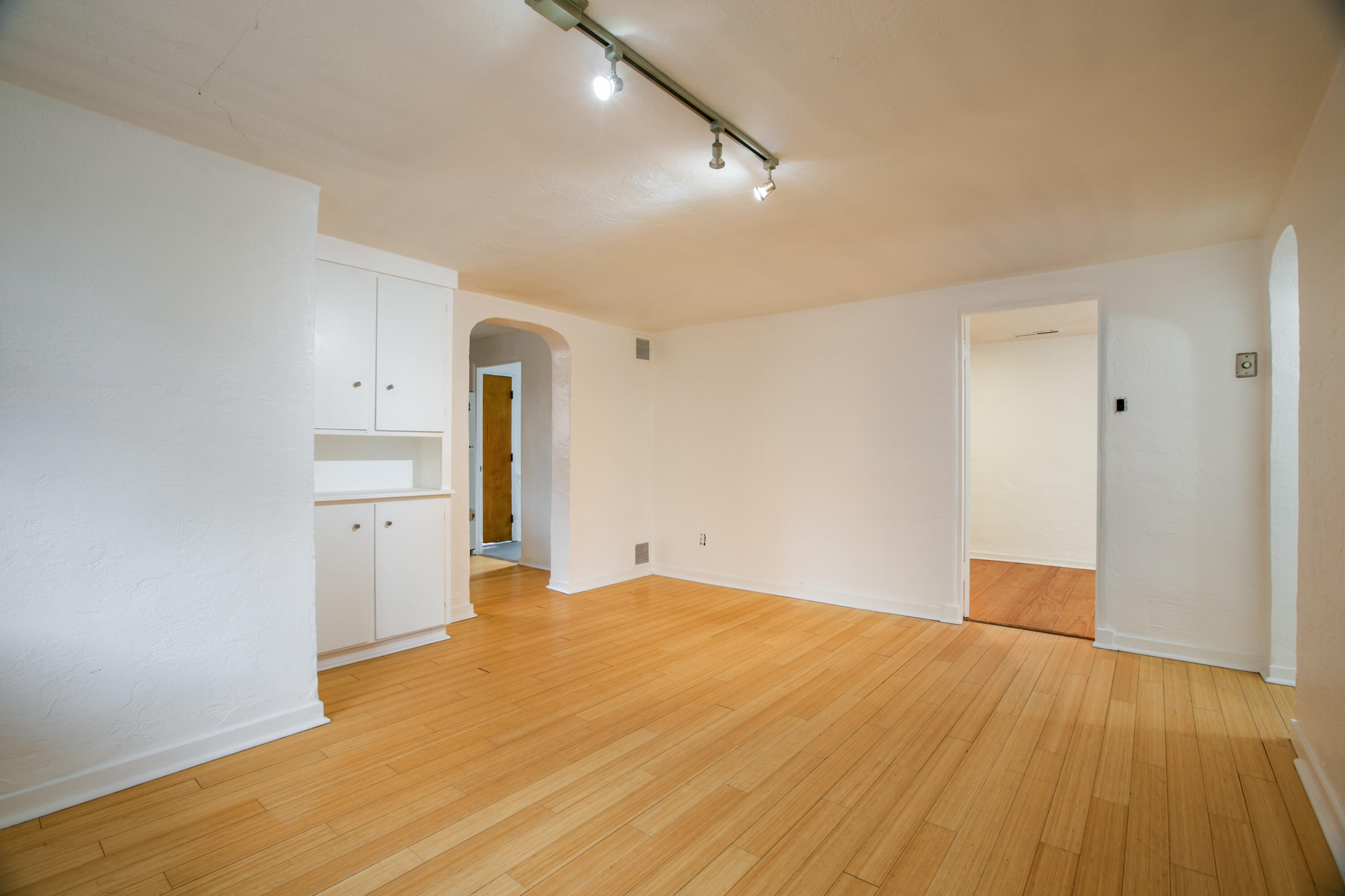 229 Mescalero Road NW