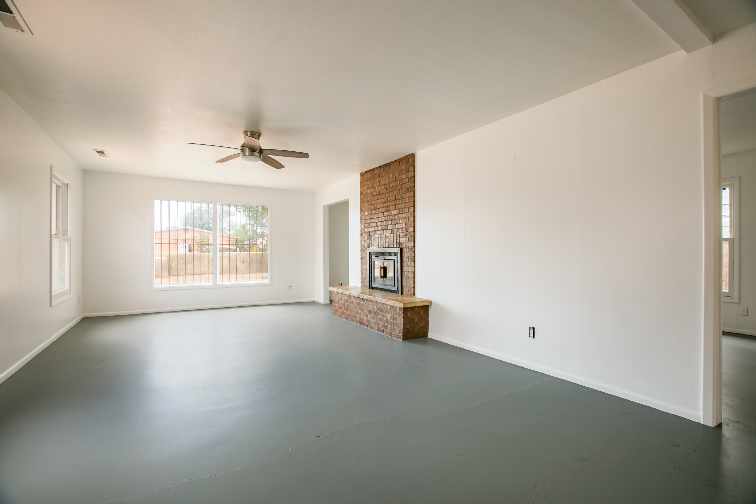 229 Mescalero Road NW