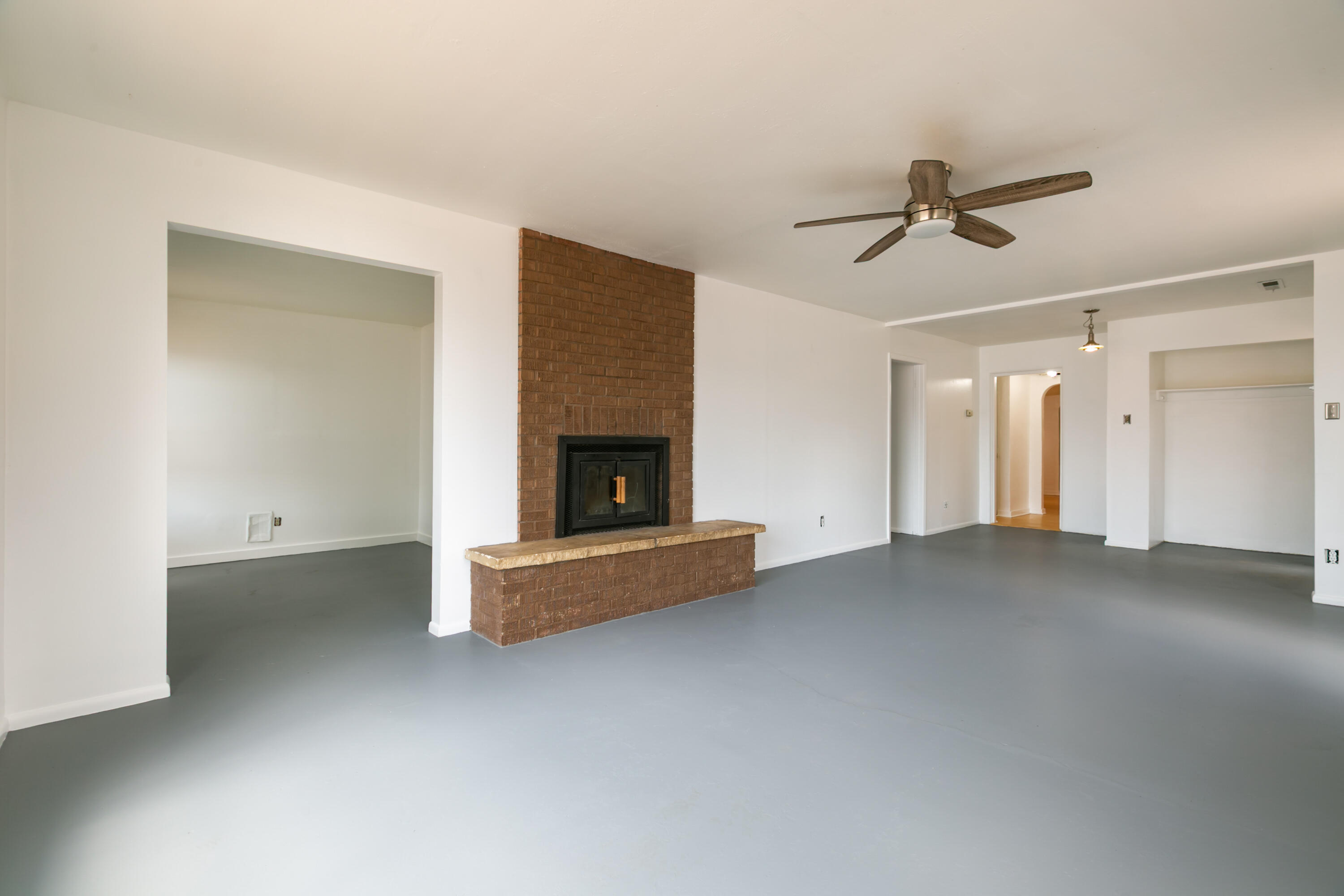 229 Mescalero Road NW