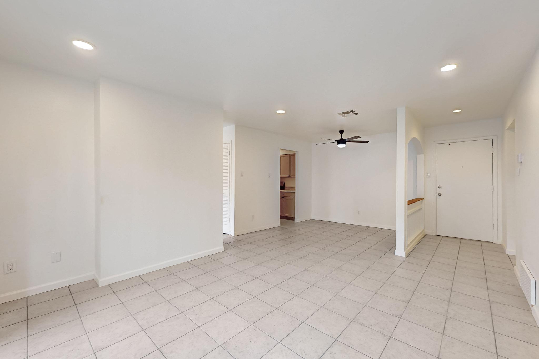 1601 PENNSYLVANIA Street NE E5