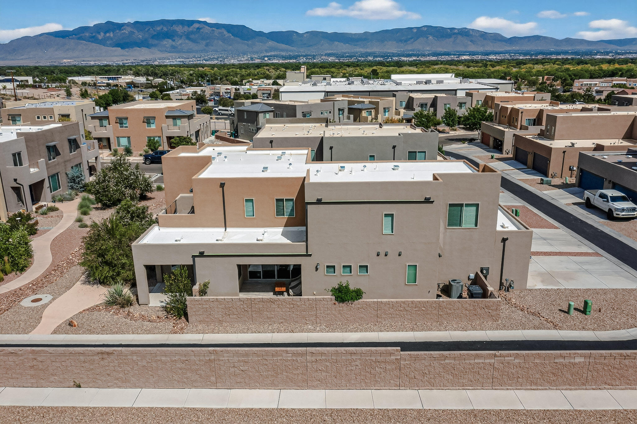 6321 VISTA DEL BOSQUE Drive