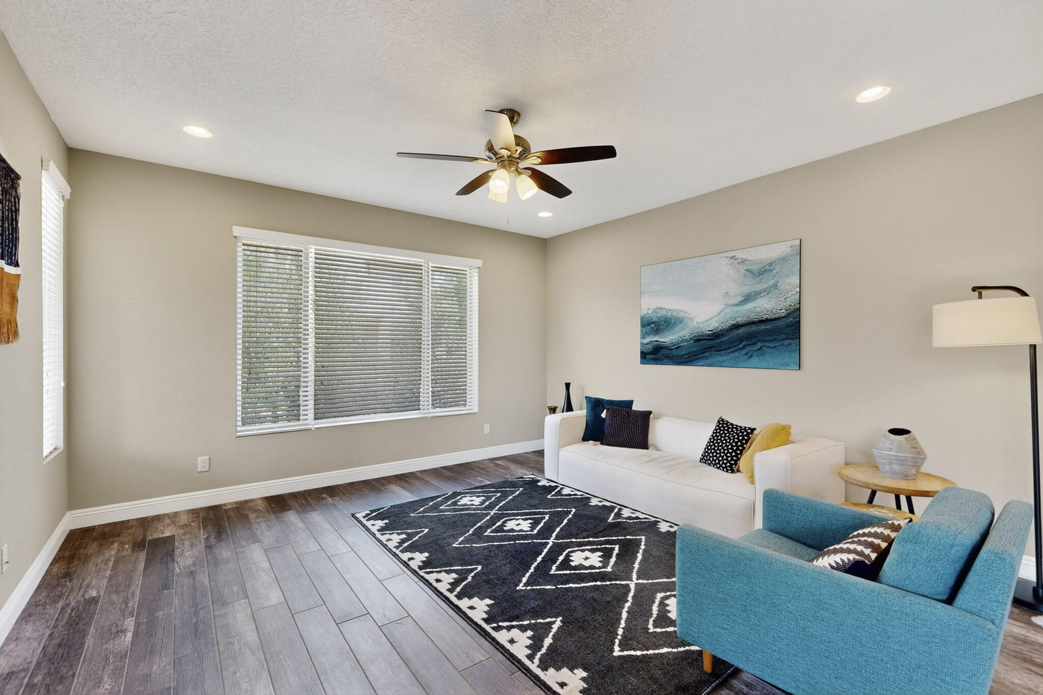 6321 VISTA DEL BOSQUE Drive